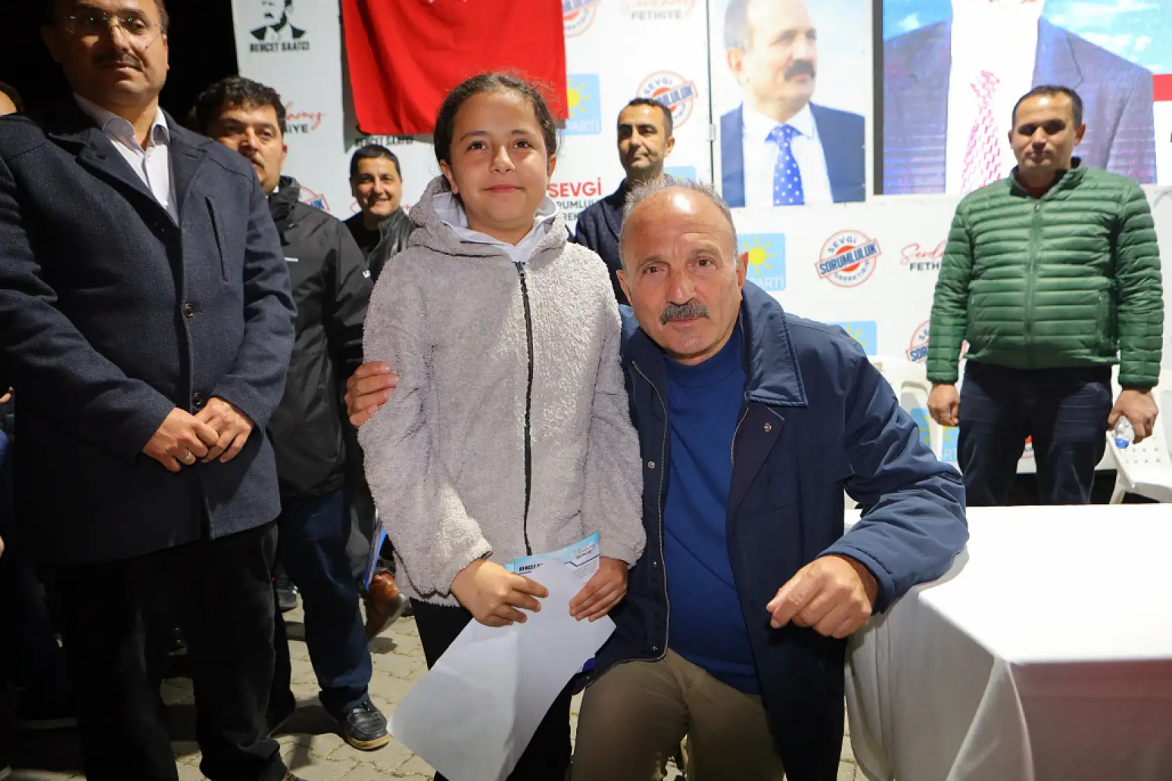 Saatcı, Çamköy'de vatandaşlarla buluştu 