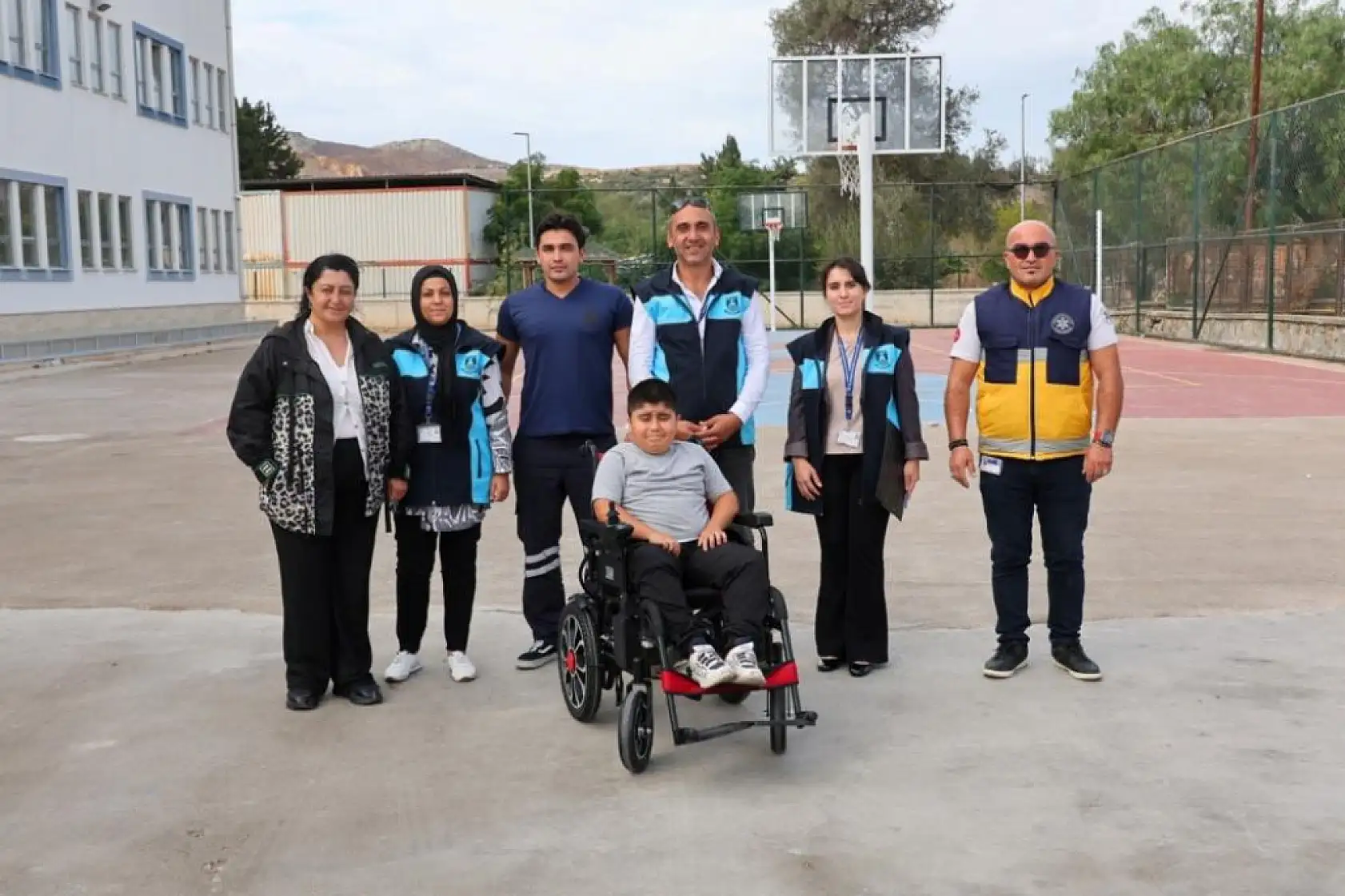 Bodrum Belediyesi'nden akülü sandalye, bakım ve onarım desteği
