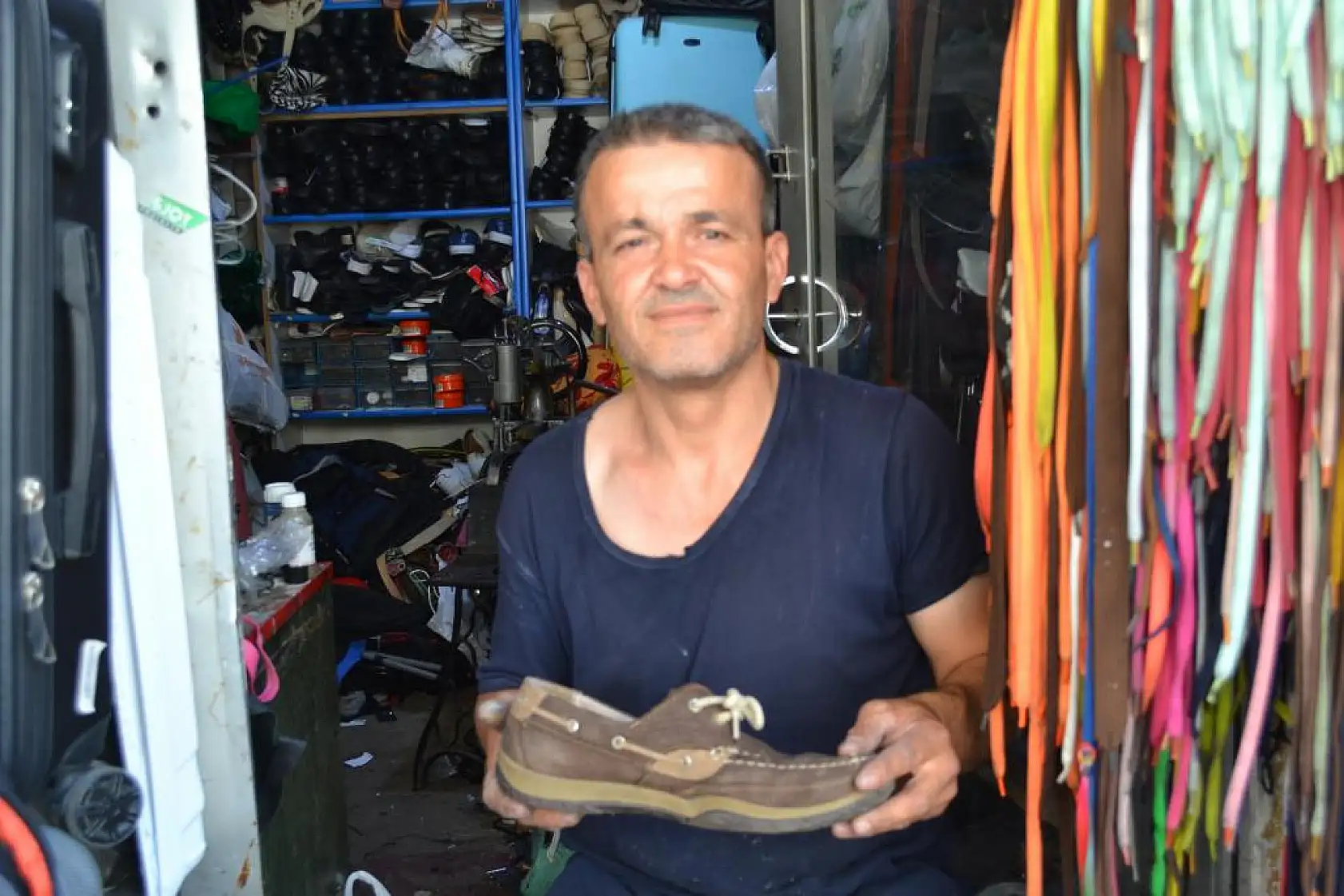 Fethiye'de Ayakkabı Tamiri İlgi Görüyor