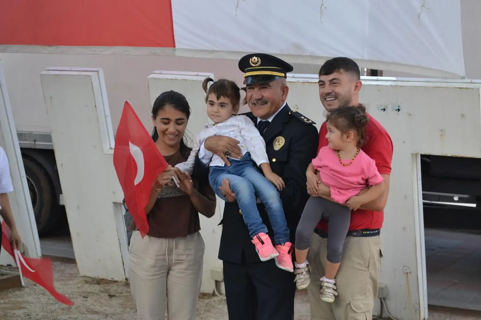 Fethiye'de 100 Kişi ile Zeybek Gösterisi Yapıldı