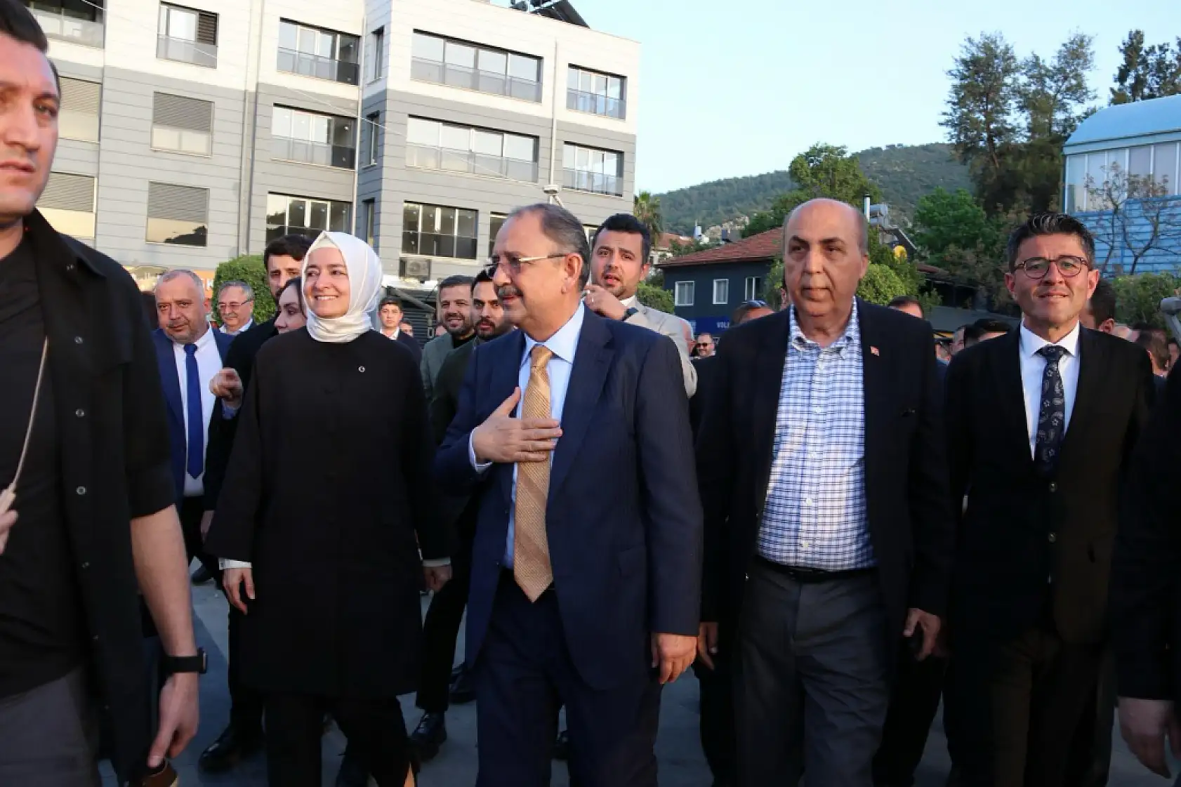 Bakan Özhaseki, 'Fethiye'yi Hizmetlerle Tanıştıralım'