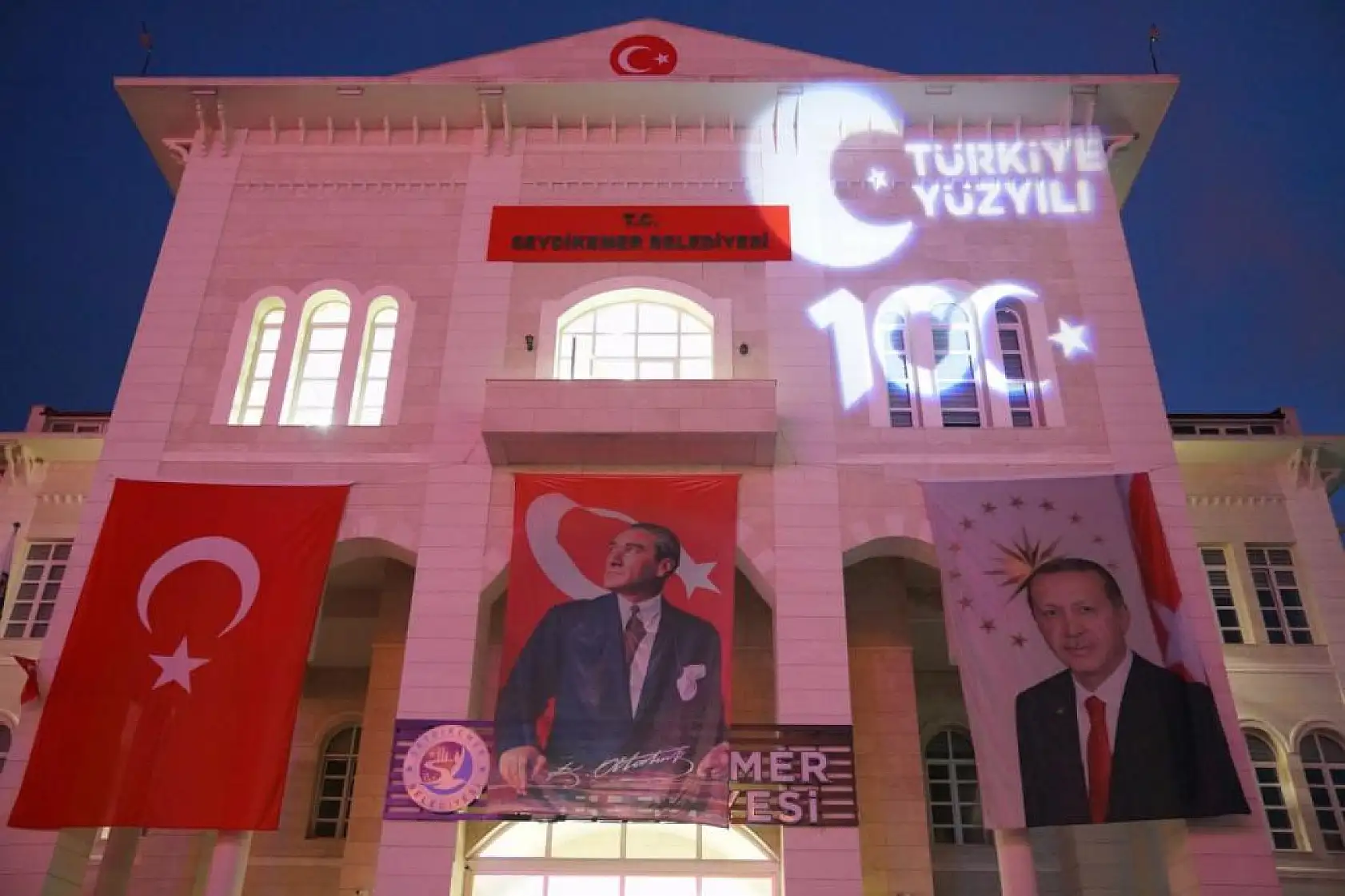 Seydikemer'de 100. Yıl Fener Alayı