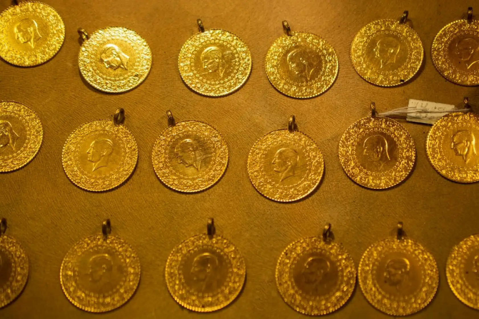 Altın atağa kalkarak tekrar yükselmeye başladı