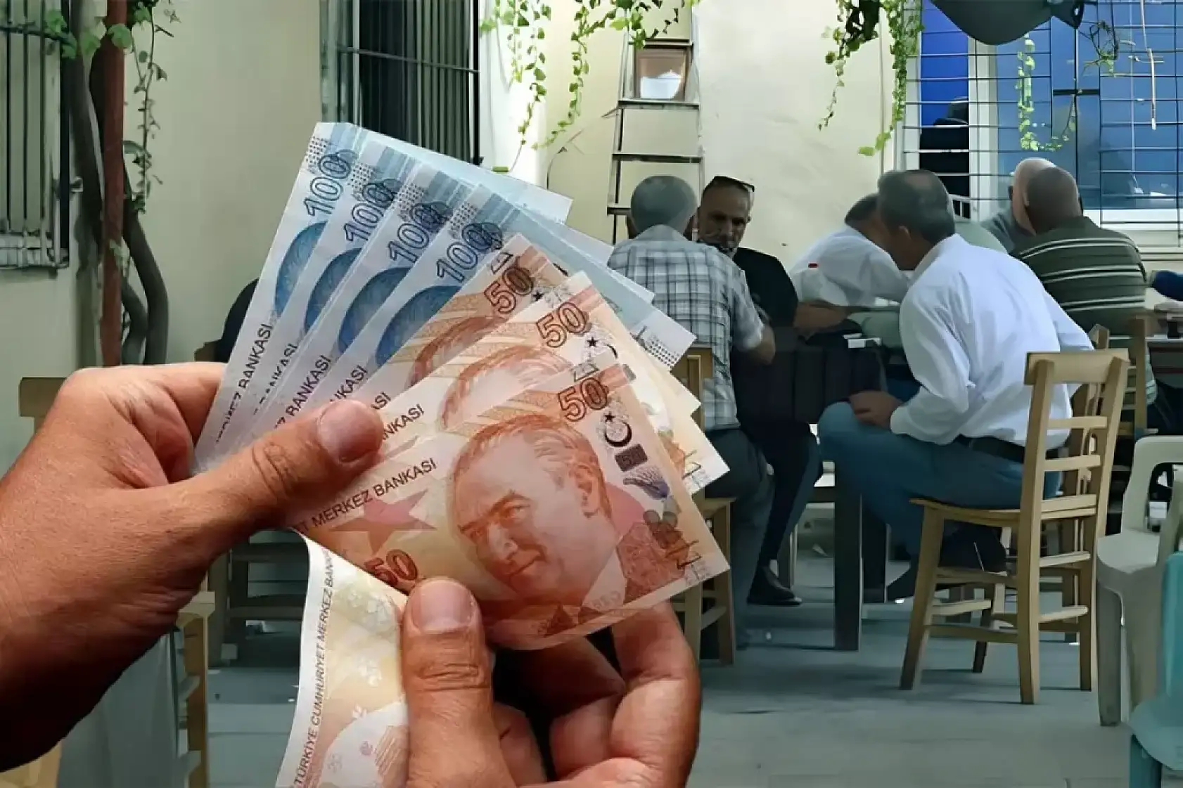 Uzmanlara göre Ocak 2026'da Emekliye Ne Kadar Zam Gelecek? İşte 3 senaryo