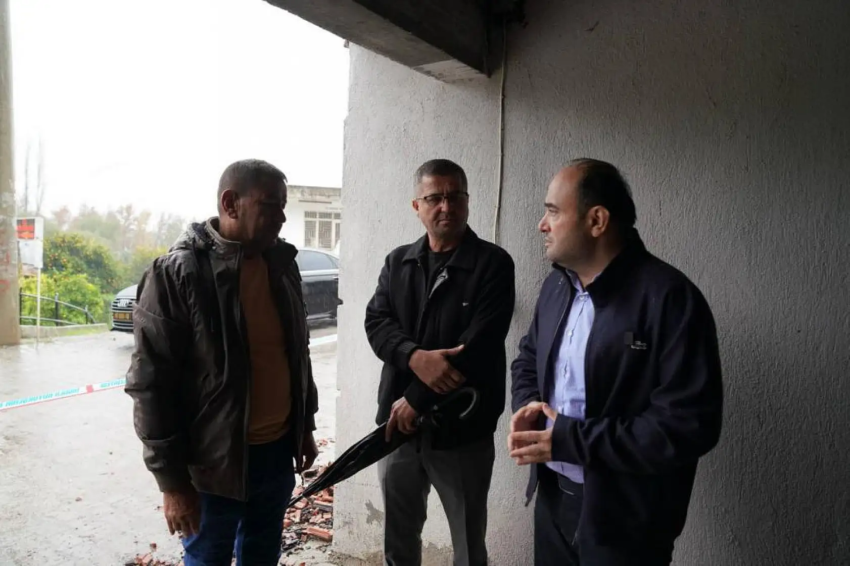 Başkan Akdenizli'den Evi Yanan Ailelere Ziyaret