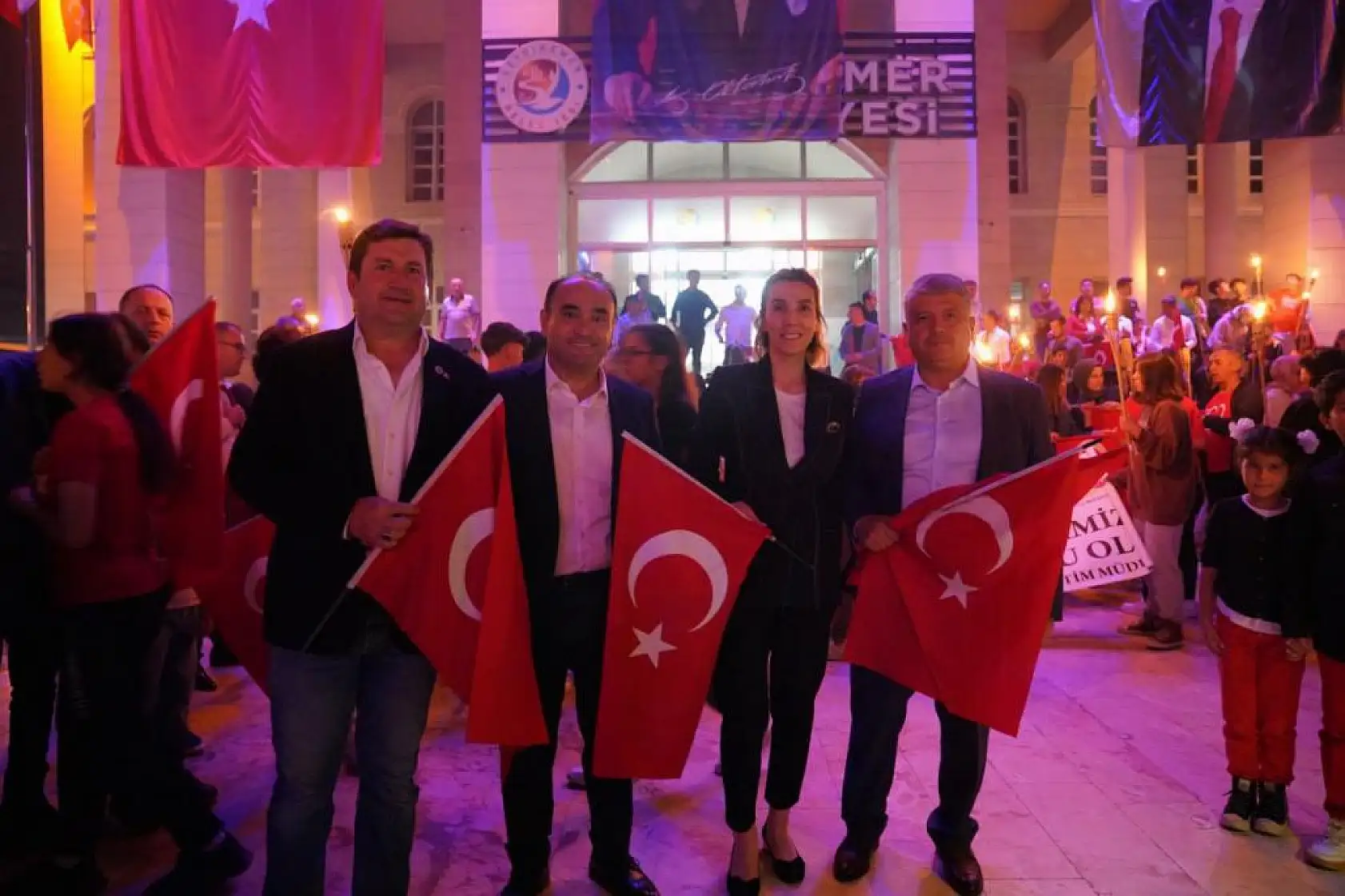 Seydikemer'de 100. Yıl Fener Alayı