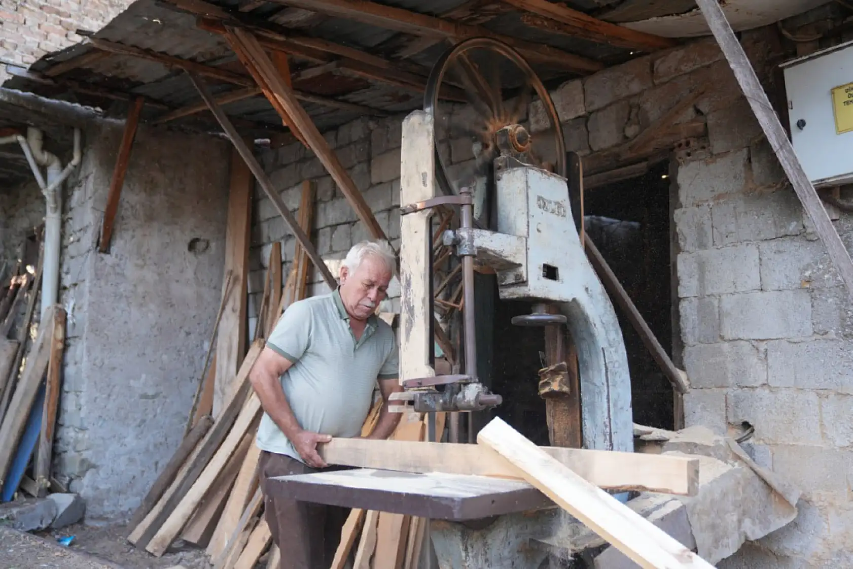 Başkan Akdenizli, Yılın Ahisini Ziyaret Etti