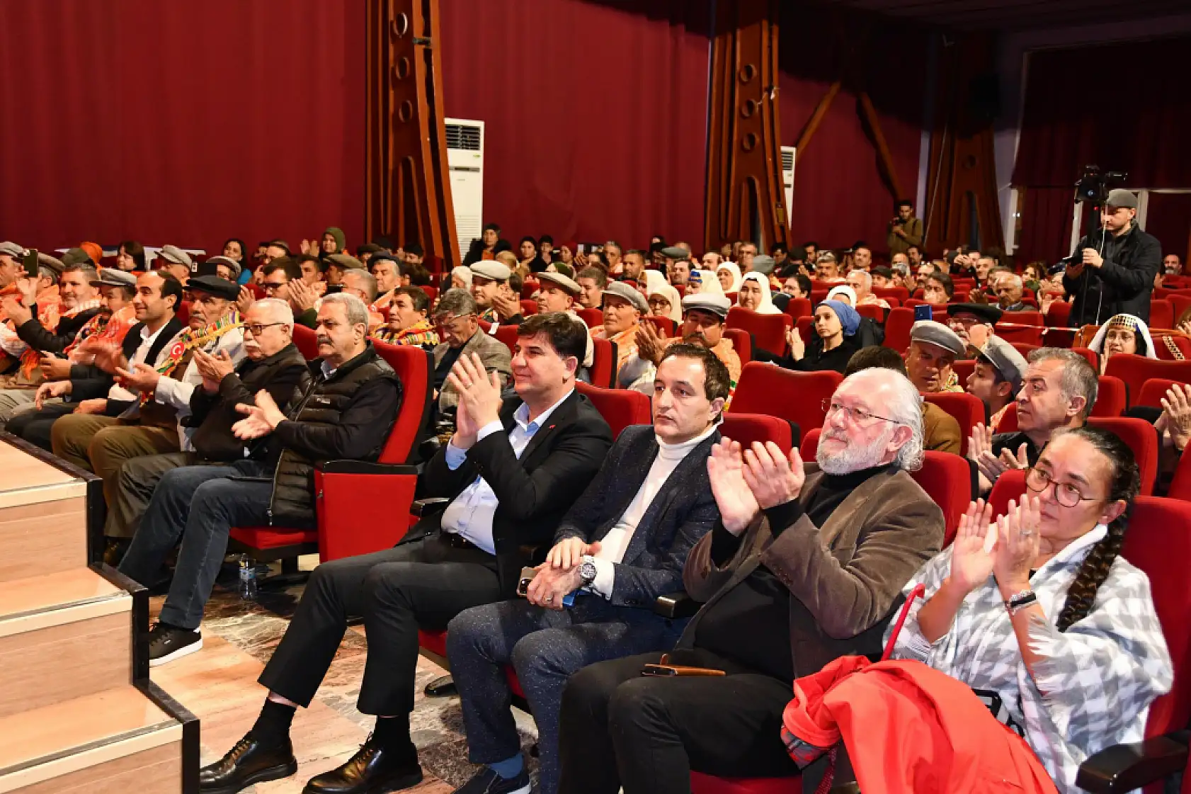 Fethiye ve Sandıklı Yörük Yarenleri'nden Unutulmaz Program