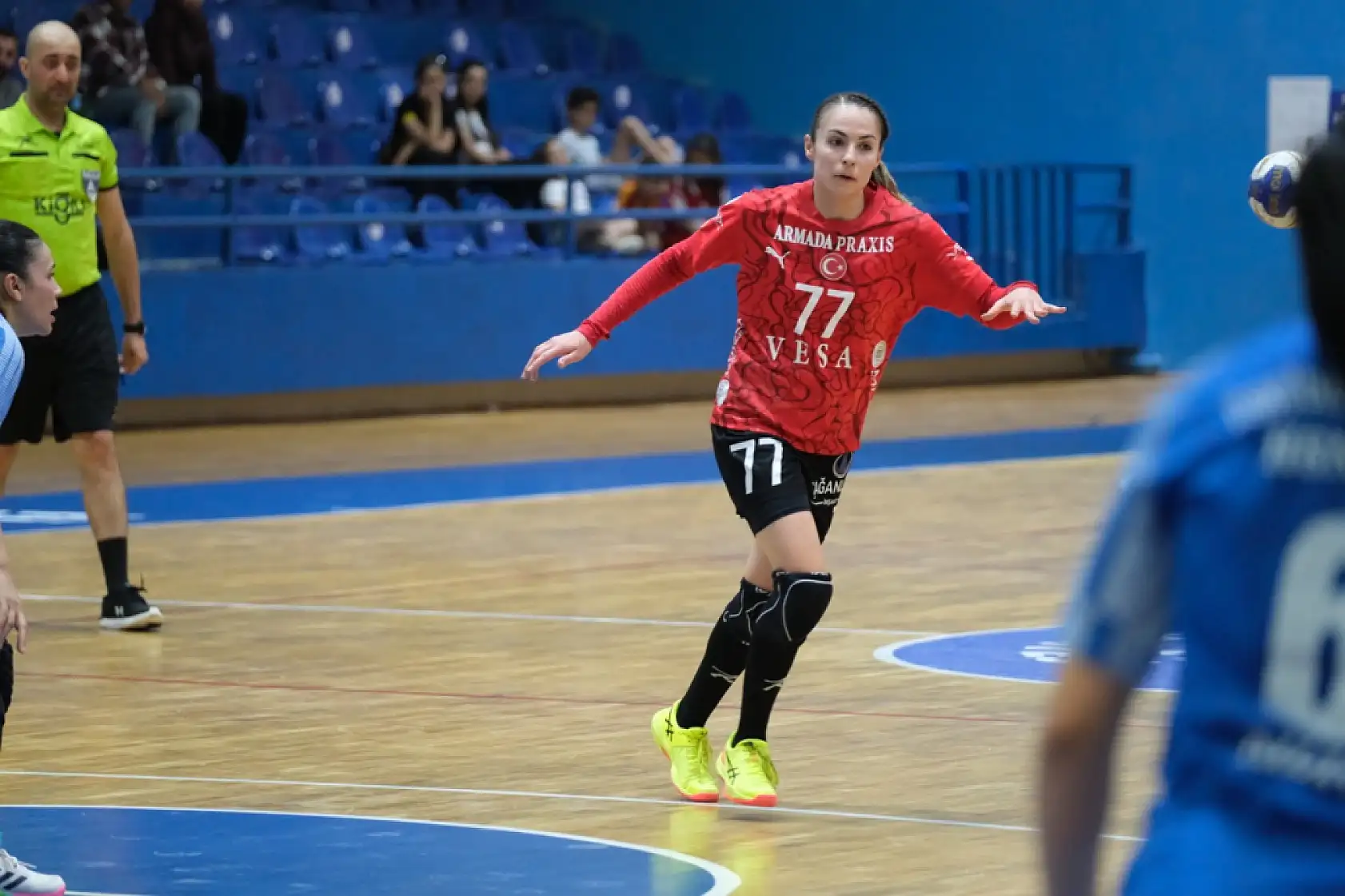 Yalıkavakspor yarı final serisinde farklı kazandı: Final için bir adım kaldı
