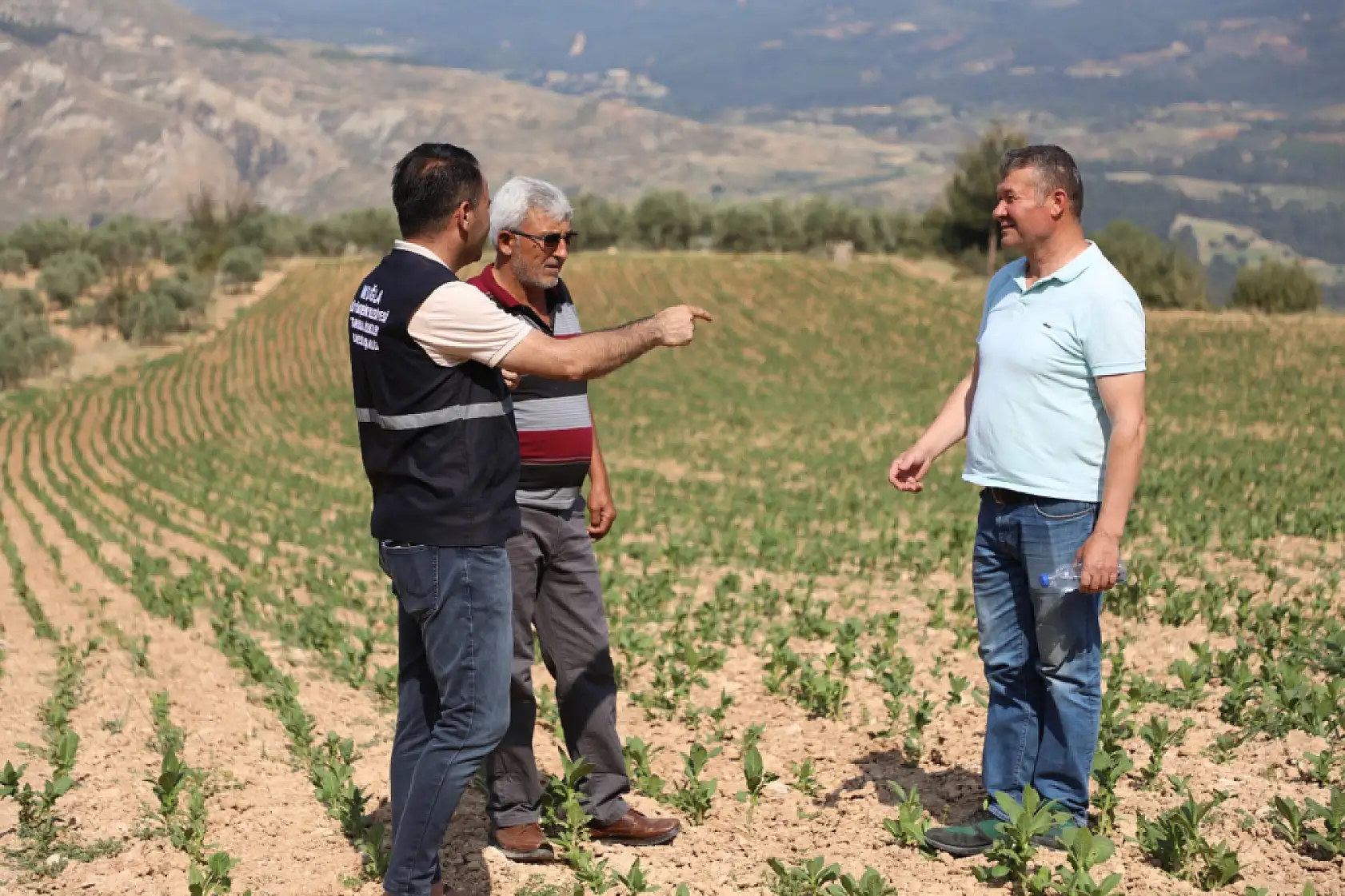 Büyükşehir, Dolu Felaketinin Yaralarını Üreticiyle Birlikte Sarıyor