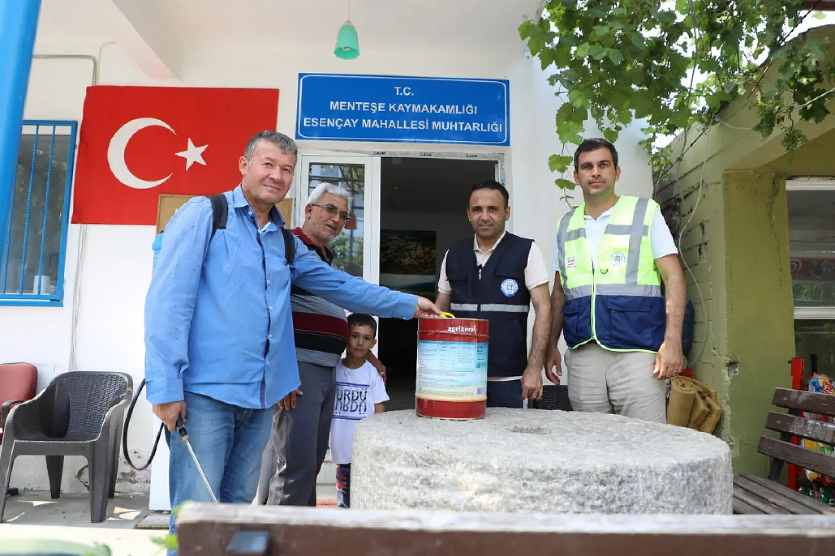 Büyükşehir, Dolu Felaketinin Yaralarını Üreticiyle Birlikte Sarıyor