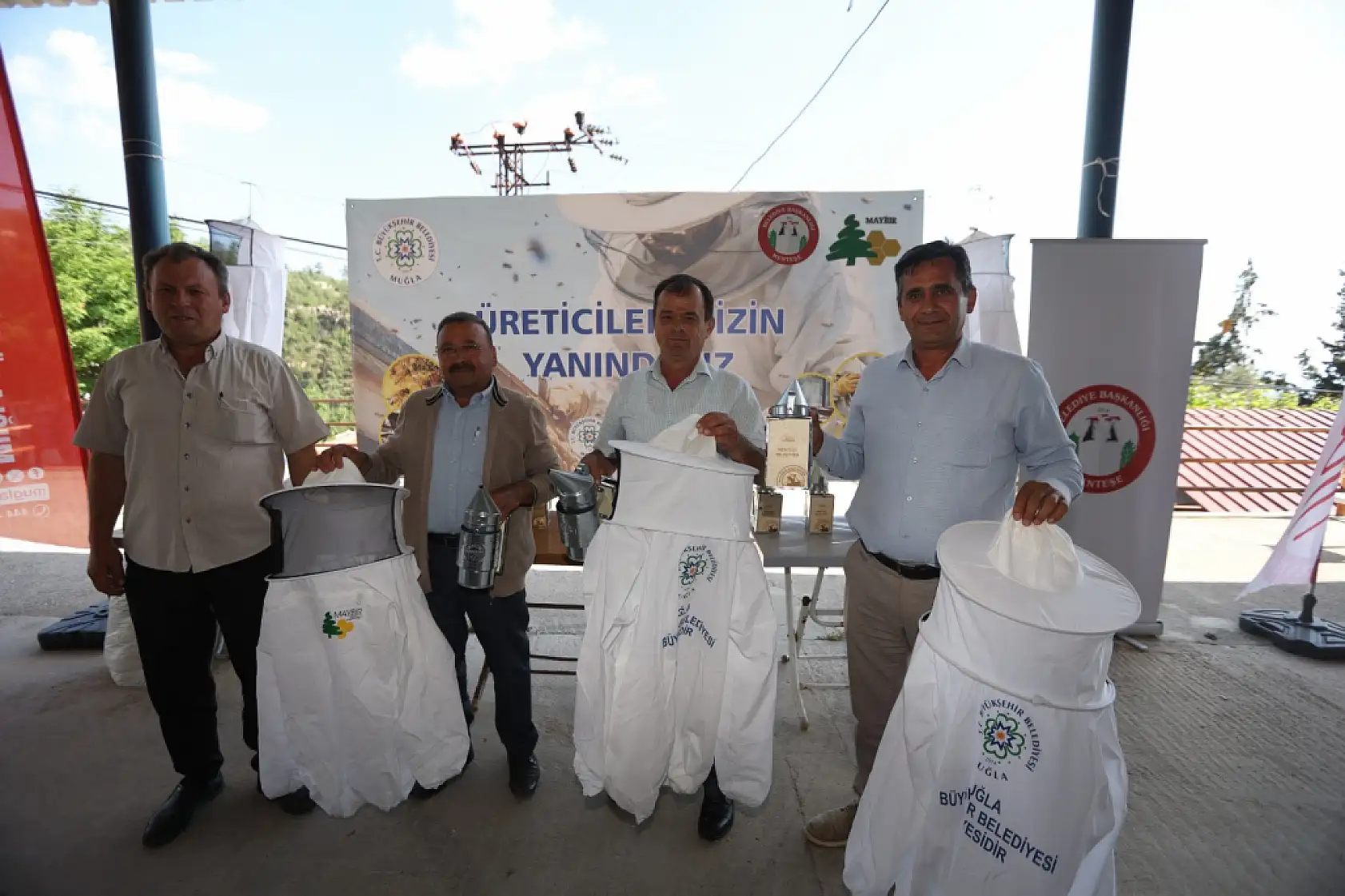 Büyükşehir'den Arıcılara Nefes Aldıran Destek