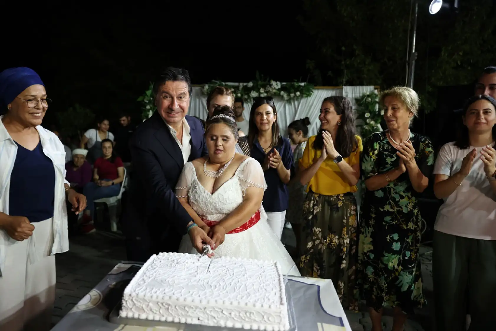 Kalpleri Isıtan Şenlik: Muğla Büyükşehir Nilay'ın Sevincine Ortak Oldu