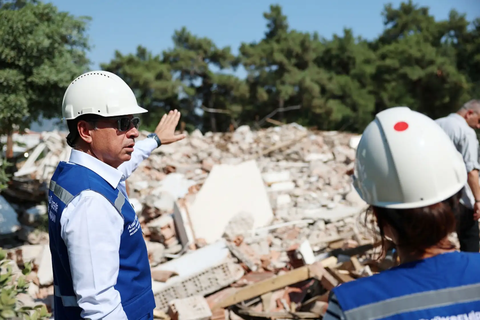 Başkan Aras, Huzurevi Yenileme Çalışmalarını Yerinde Denetledi