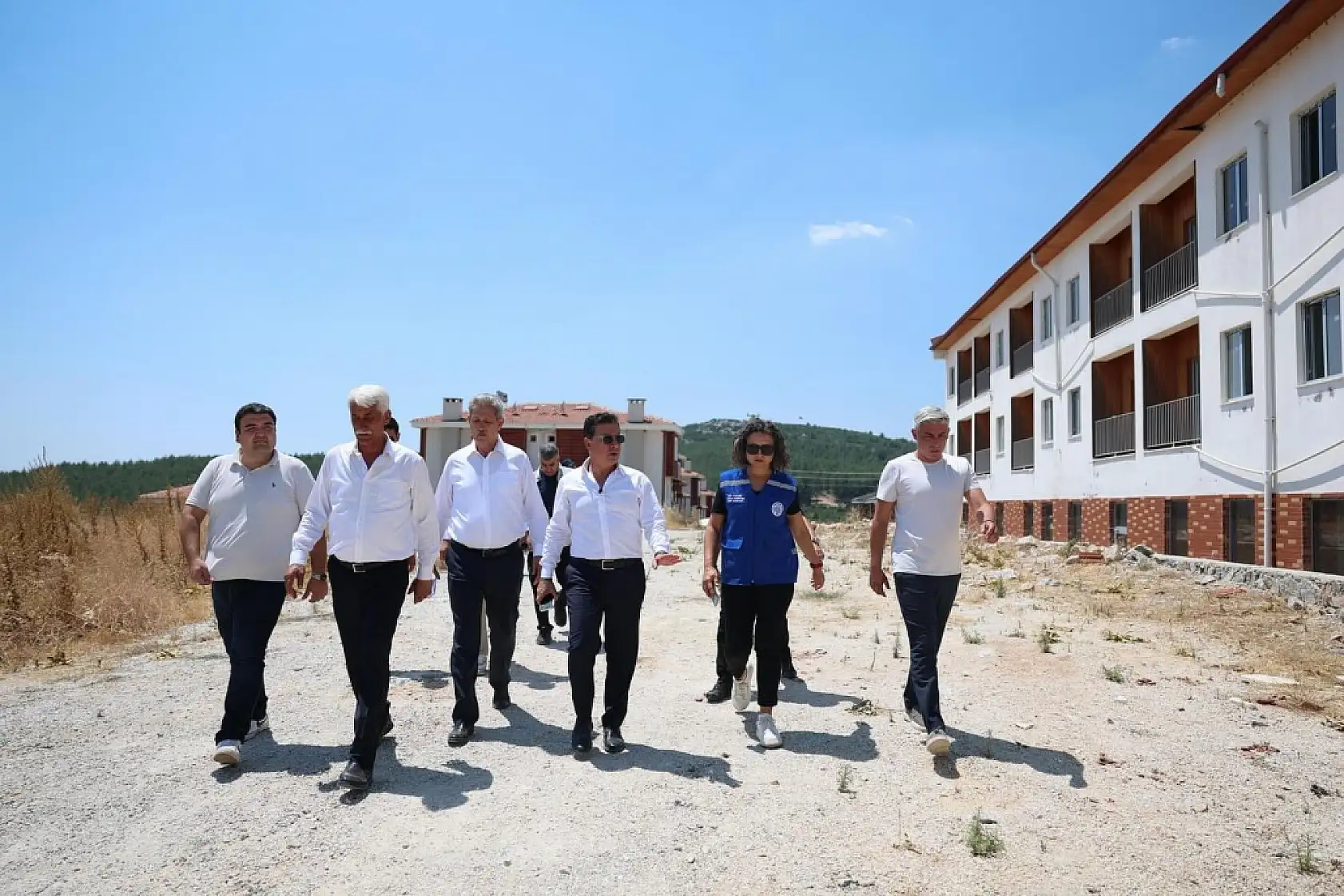 Başkan Aras Ula'da Saha Ziyaretleri Gerçekleştirdi