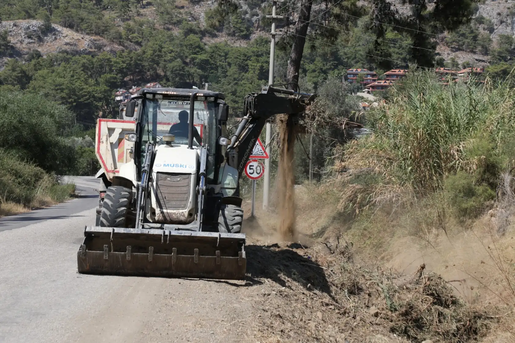 MUSKİ'den Göcek'te İçme Suyu ve Dere Temizlik Çalışması