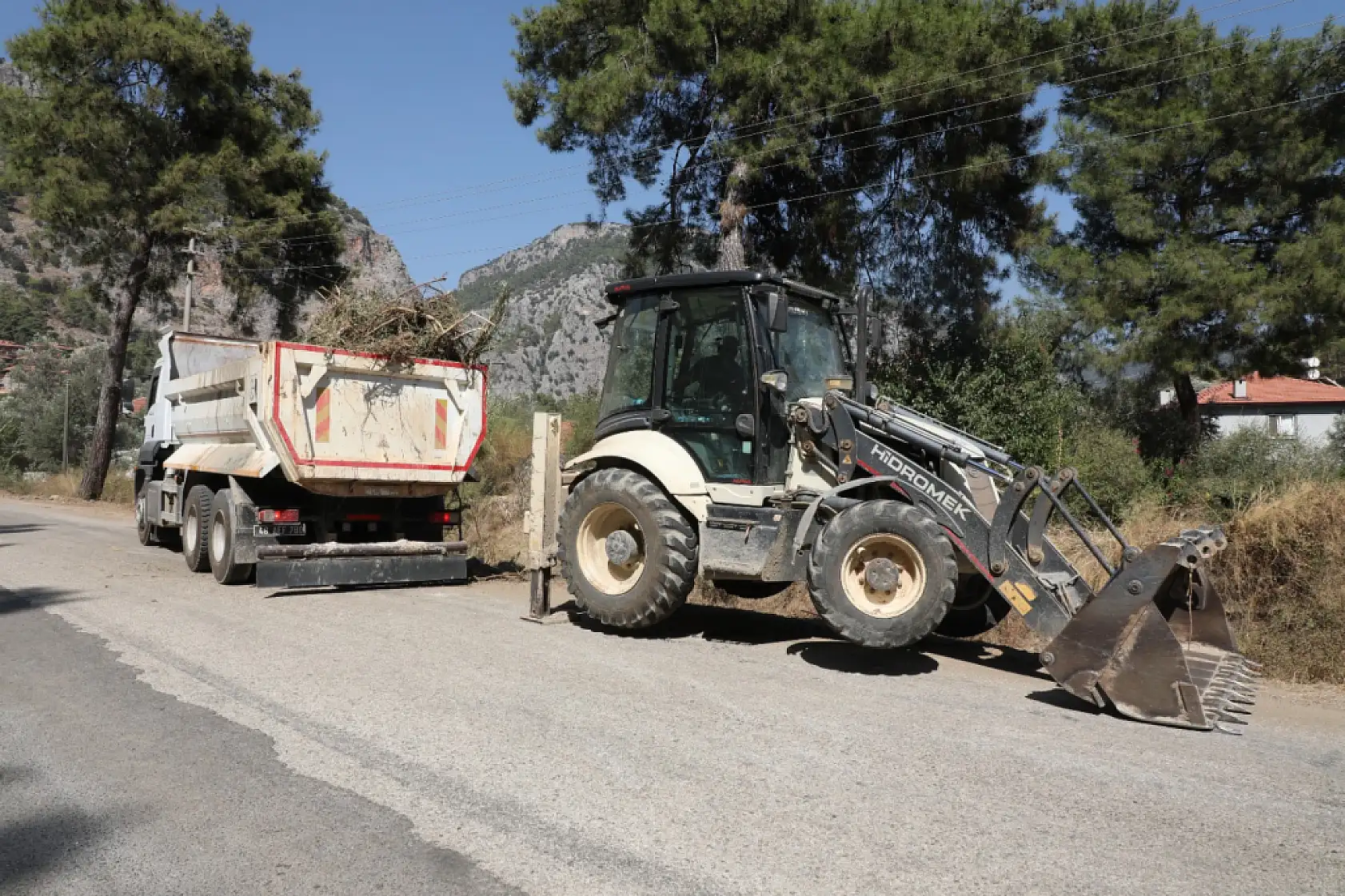MUSKİ'den Göcek'te İçme Suyu ve Dere Temizlik Çalışması