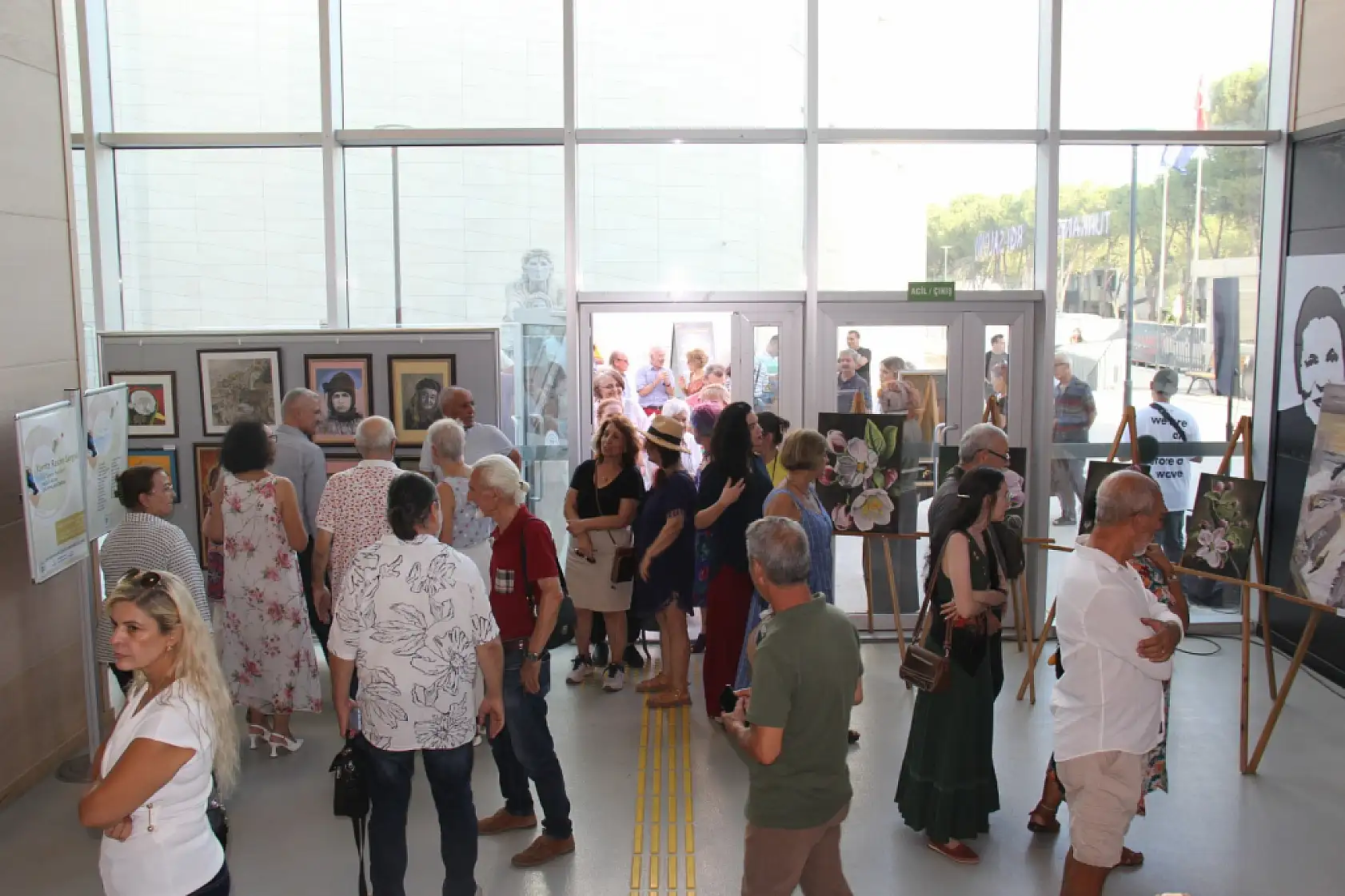 'Yıllar Sonra Yeniden' Sergisi Ziyaretçilerini Bekliyor