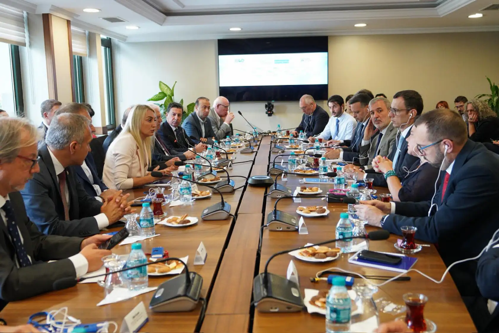 Dünya Başkanları Ekrem İmamoğlu'na Destek İçin İstanbul'da