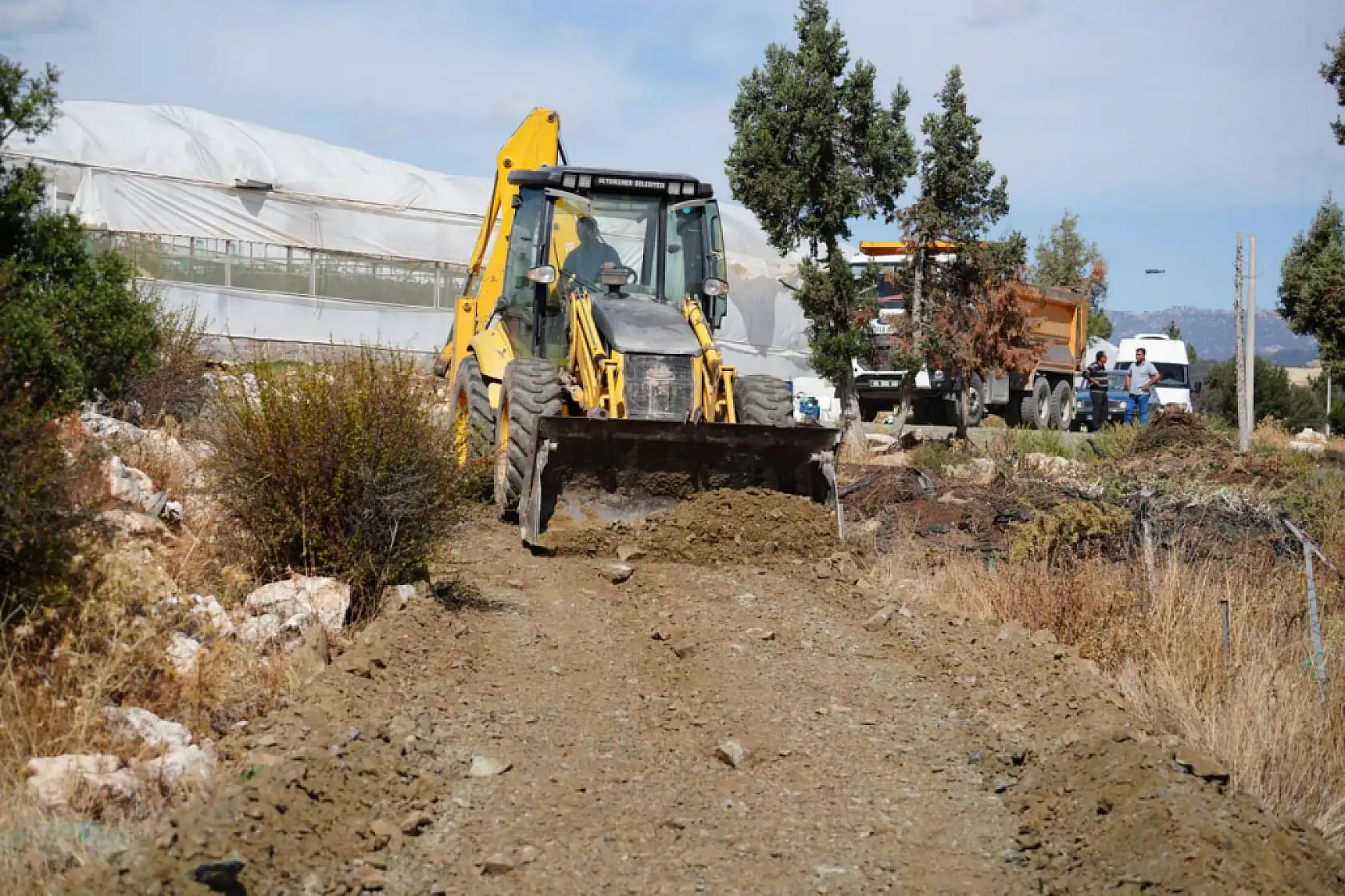 Seydikemer Belediyesi'nden Kış Öncesi Yoğun Yol Bakımı