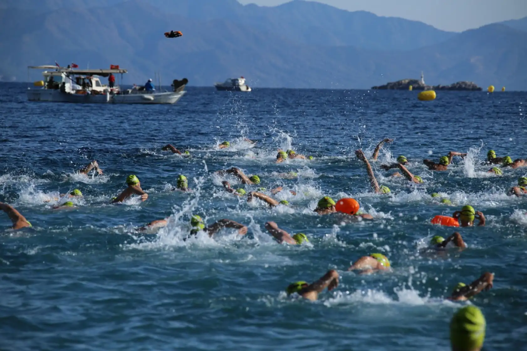 Datça'da Yüzücüler Aynı Hedef İçin Yüzdü: Her Kulaç Kuraklığa İlaç