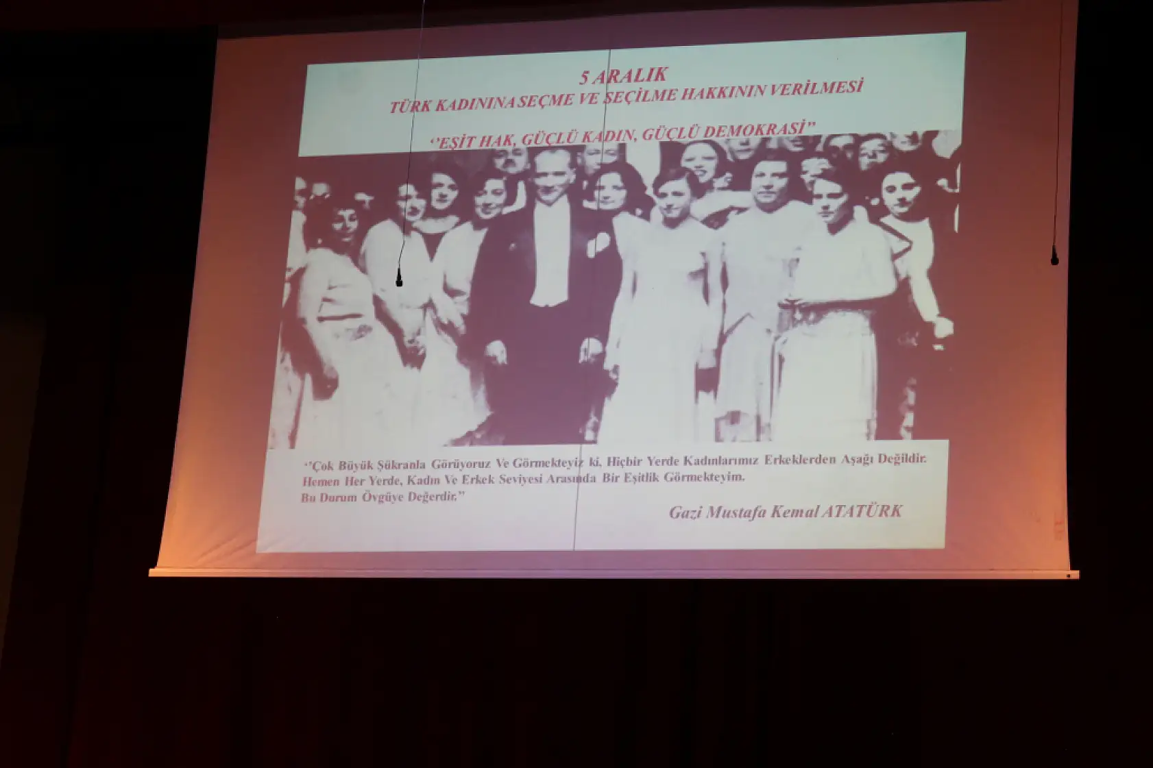 CHP Fethiye'den 'Siyasette Karar Alma Süreçlerinde Kadın Temsiliyeti' Paneli