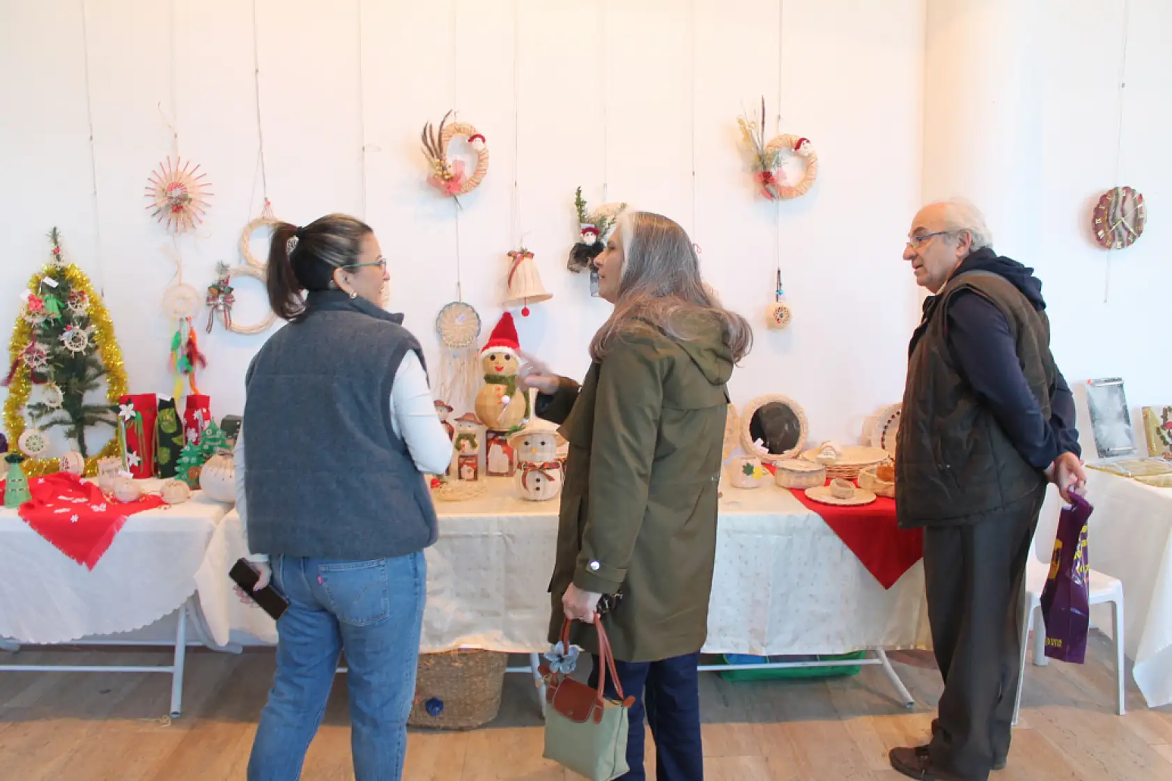 Fethiye Kardelen Sanat Derneği'nden Yeni Yıl Sergisi: 'Yeni Yıl Hediyemiz 'Emeğimiz''