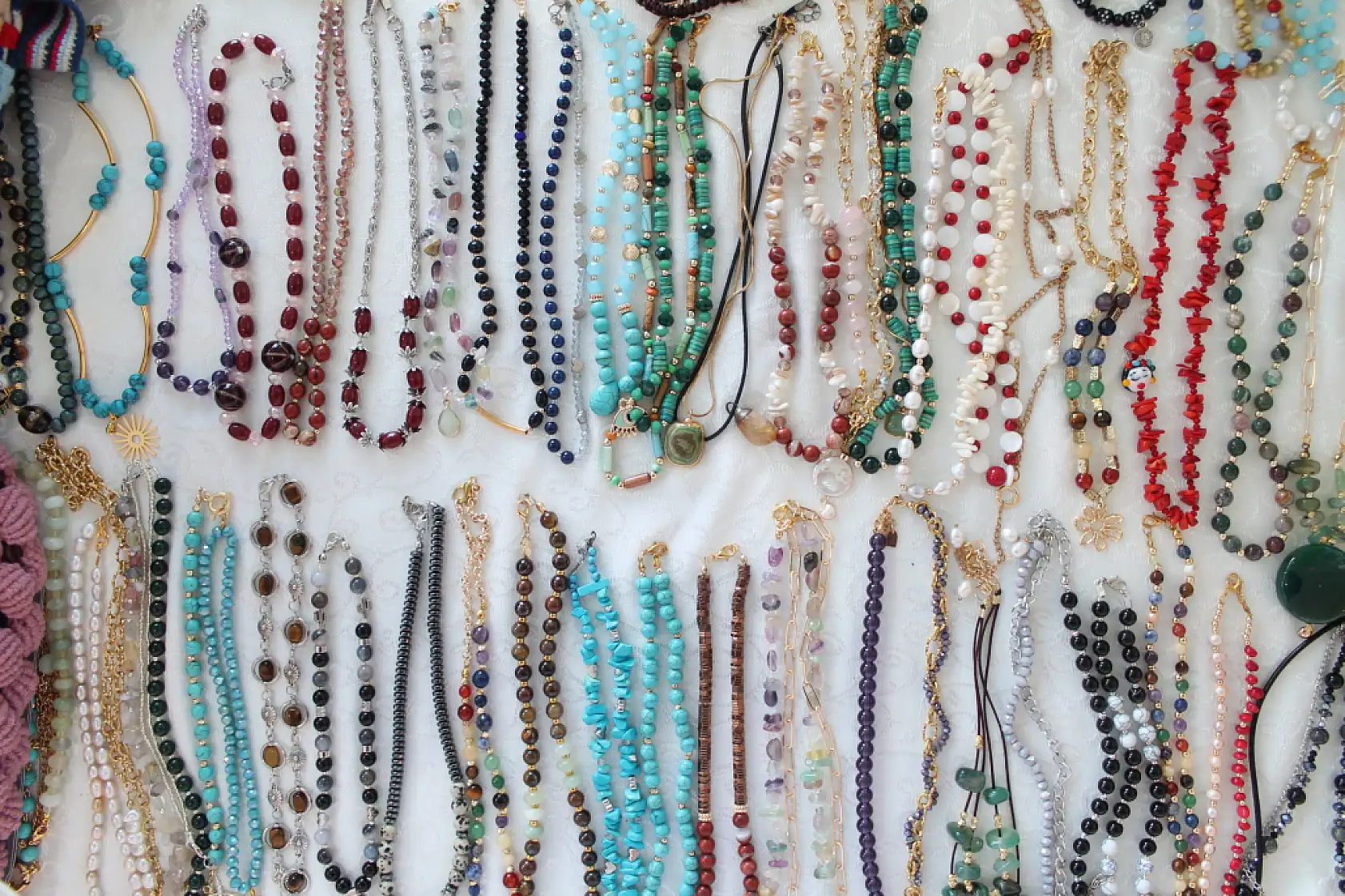 Fethiye Kardelen Sanat Derneği'nden Yeni Yıl Sergisi: 'Yeni Yıl Hediyemiz 'Emeğimiz''