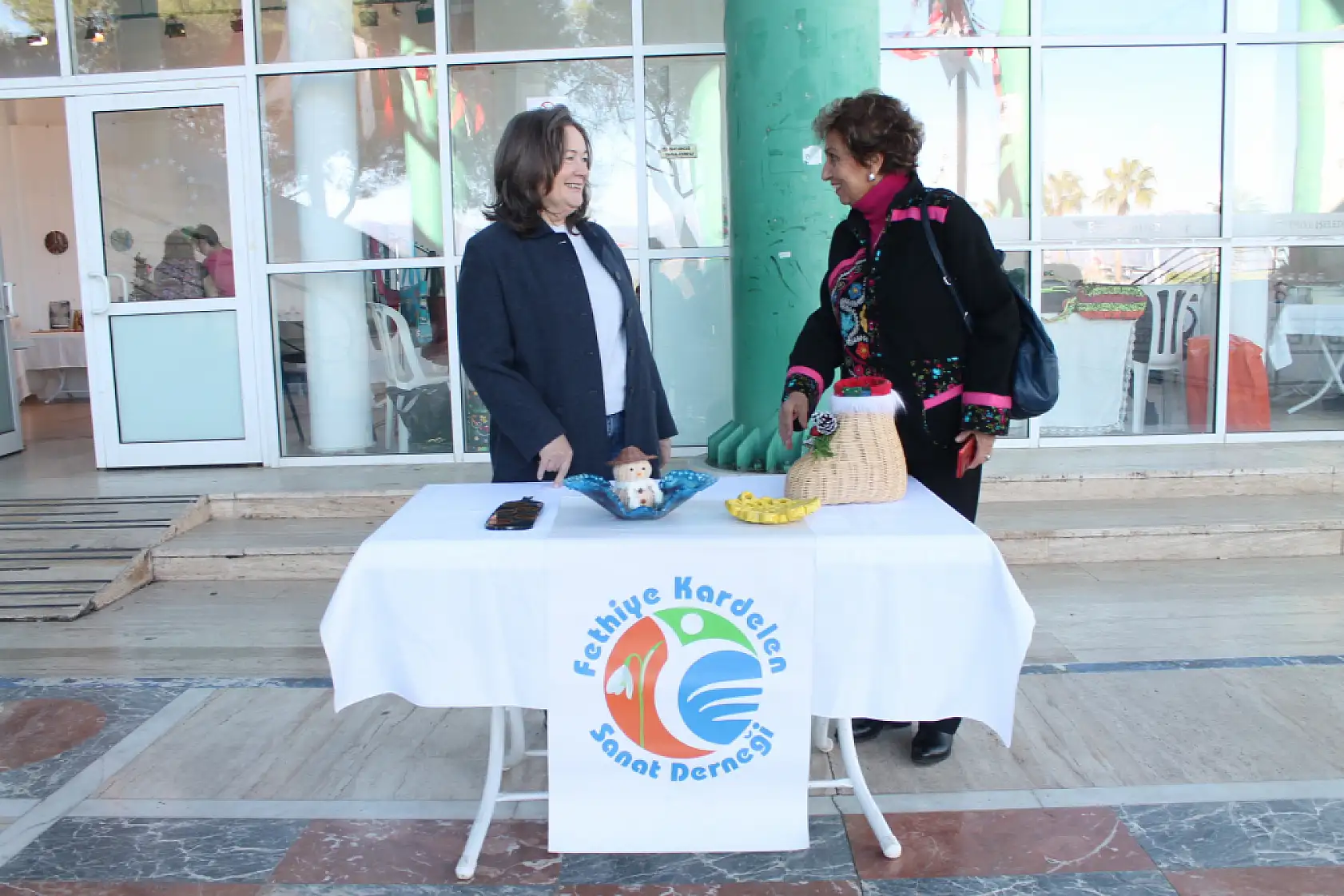 Fethiye Kardelen Sanat Derneği'nden Yeni Yıl Sergisi: 'Yeni Yıl Hediyemiz 'Emeğimiz''