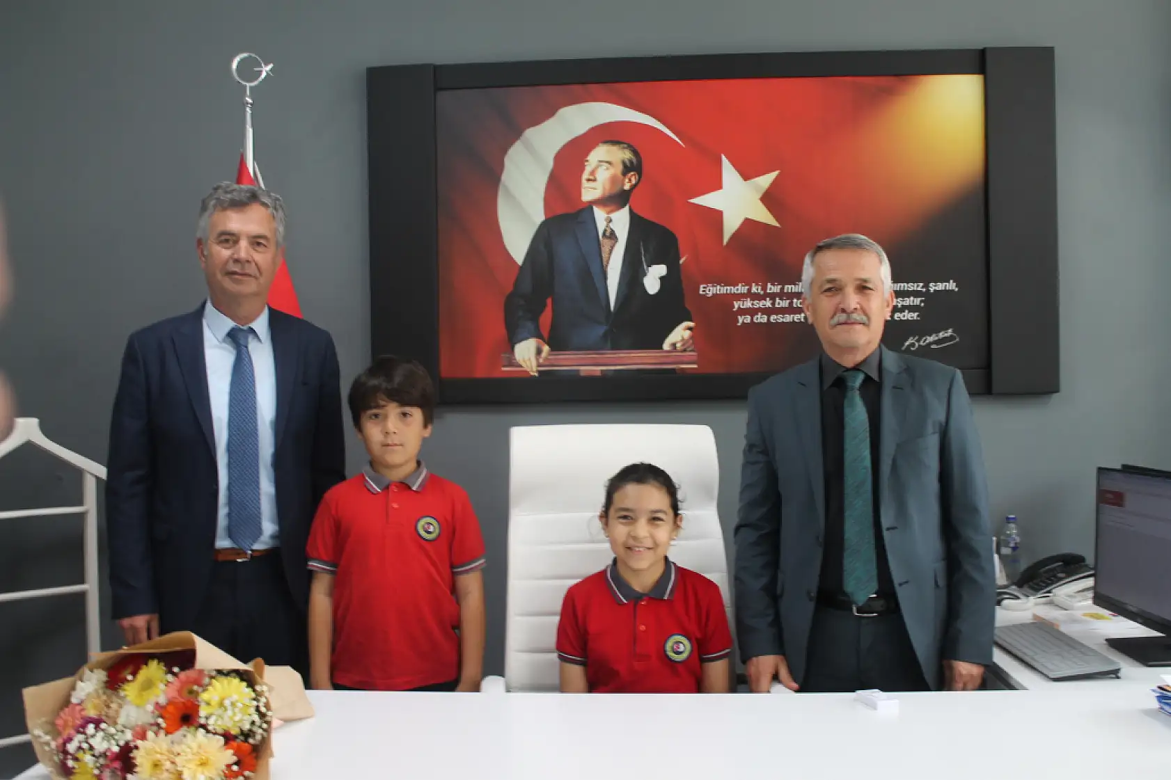 Fethiye İlçe Milli Eğitim Müdürü Kaya, koltuğunu öğrencilere bıraktı