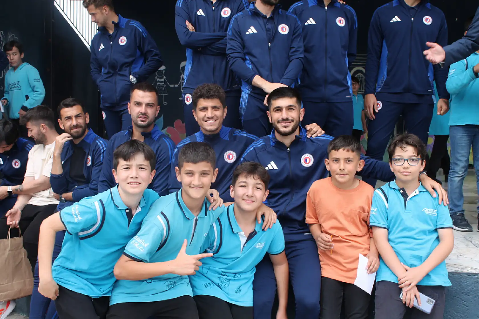 Fethiyespor, Merkez Atatürk Ortaokulu Öğrencileri İle Futbol Maçında Karşılaştı