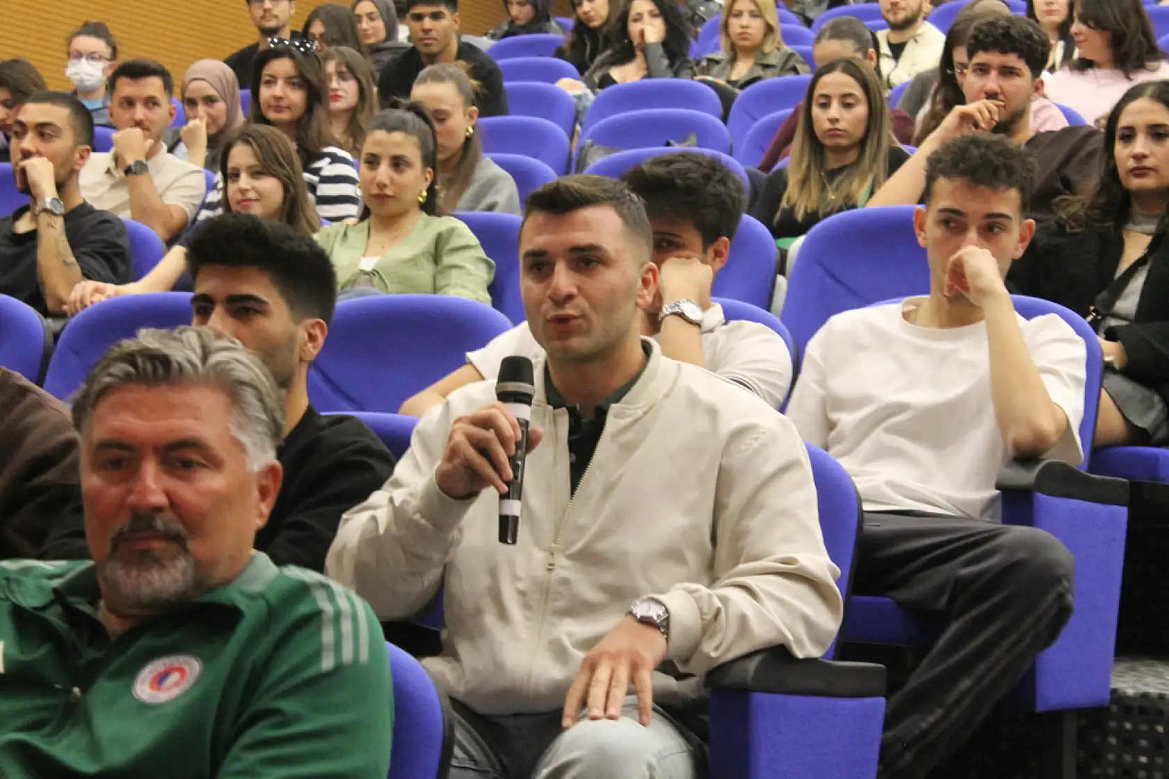 Fethiyespor, İşletme Fakültesi öğrencileri ile söyleşi gerçekleştirdi