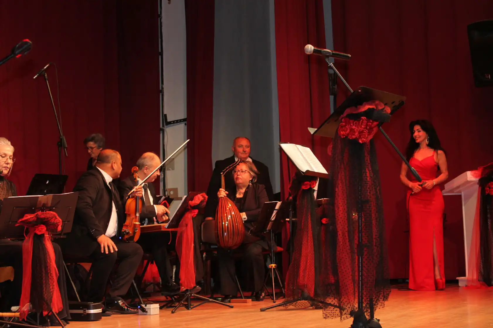 Fethiye'de Mozalikya Türk Sanat Müziği Korosu