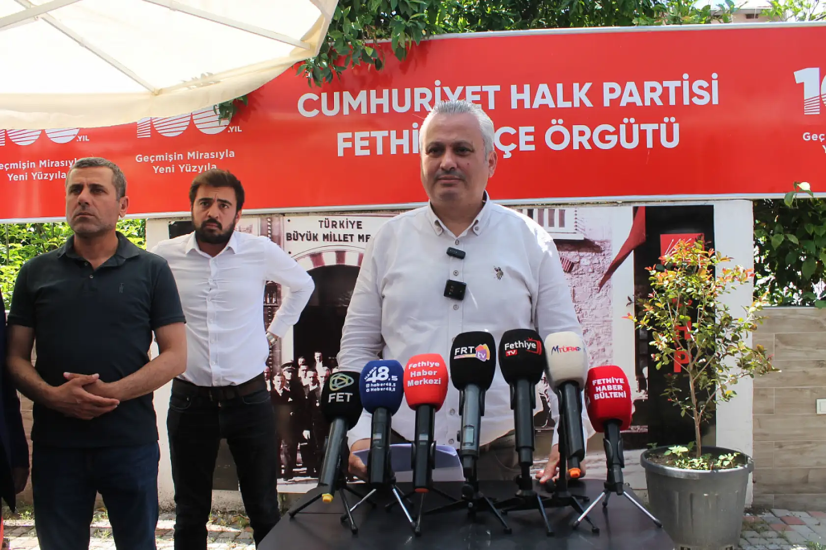 CHP Fethiye İlçe Başkanı Koyuncu'dan Sert Tepki: 'Genel Başkanımıza Yapılan Saldırı Türkiye'nin Geleceğine Yapılmıştır!'