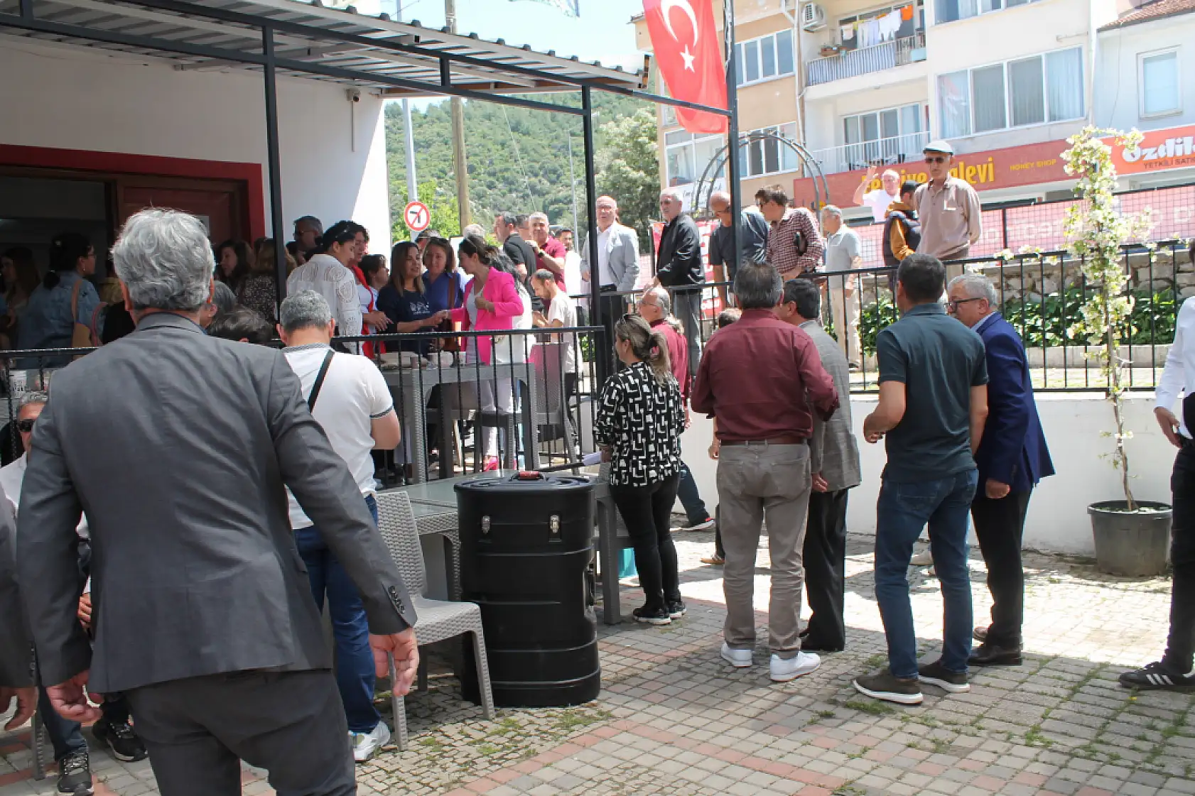 CHP Fethiye İlçe Başkanı Koyuncu'dan Sert Tepki: 'Genel Başkanımıza Yapılan Saldırı Türkiye'nin Geleceğine Yapılmıştır!'