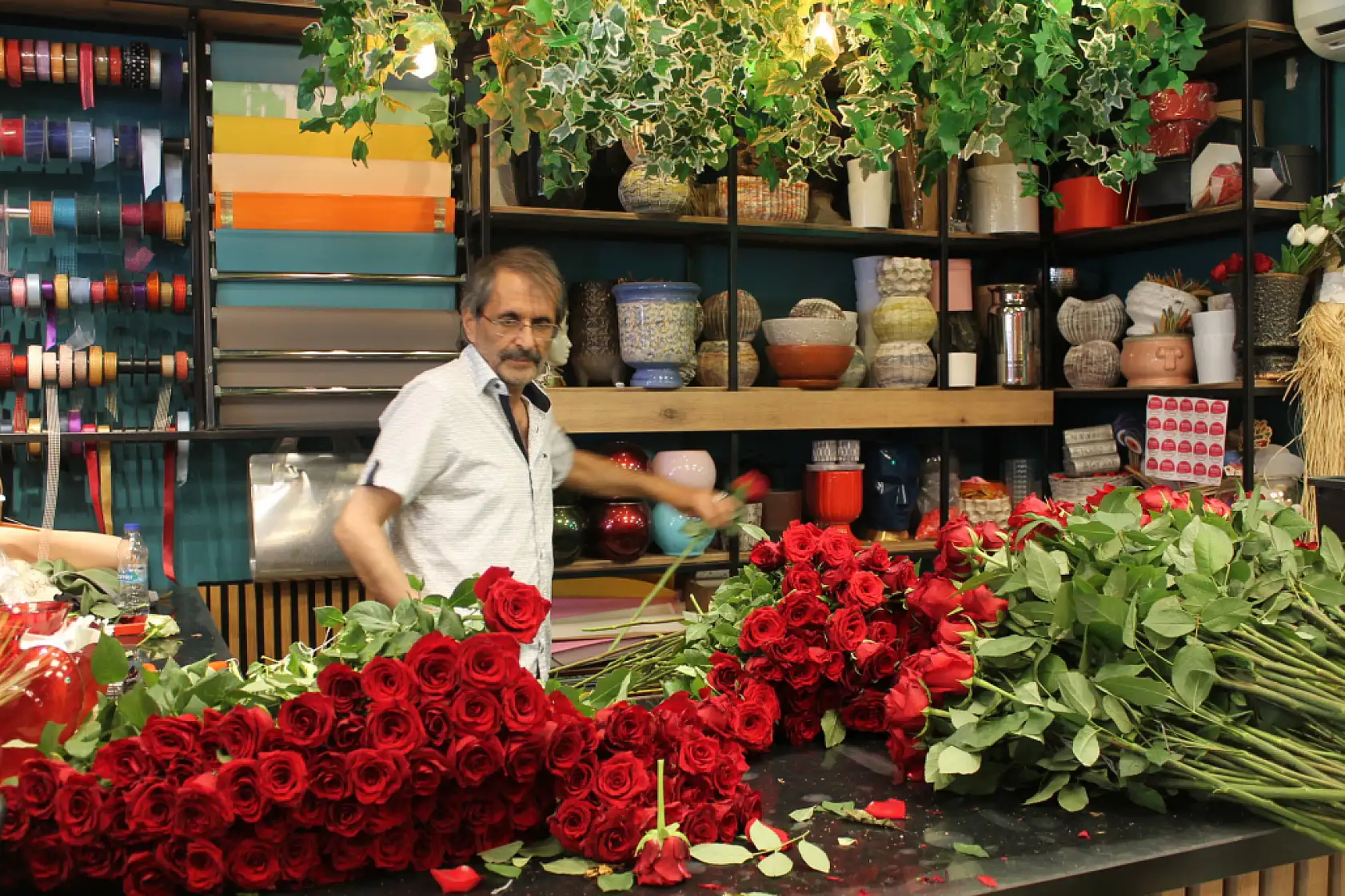 Fethiye'de Çiçekçiler Anneler Günü Öncesi Yoğunluğa Hazır
