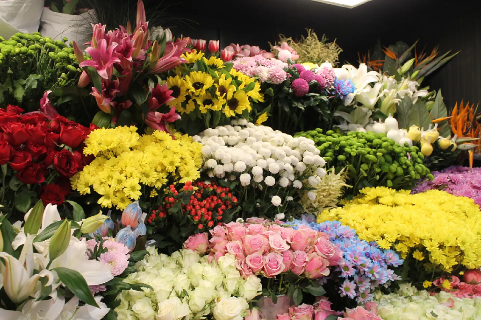 Fethiye'de Çiçekçiler Anneler Günü Öncesi Yoğunluğa Hazır