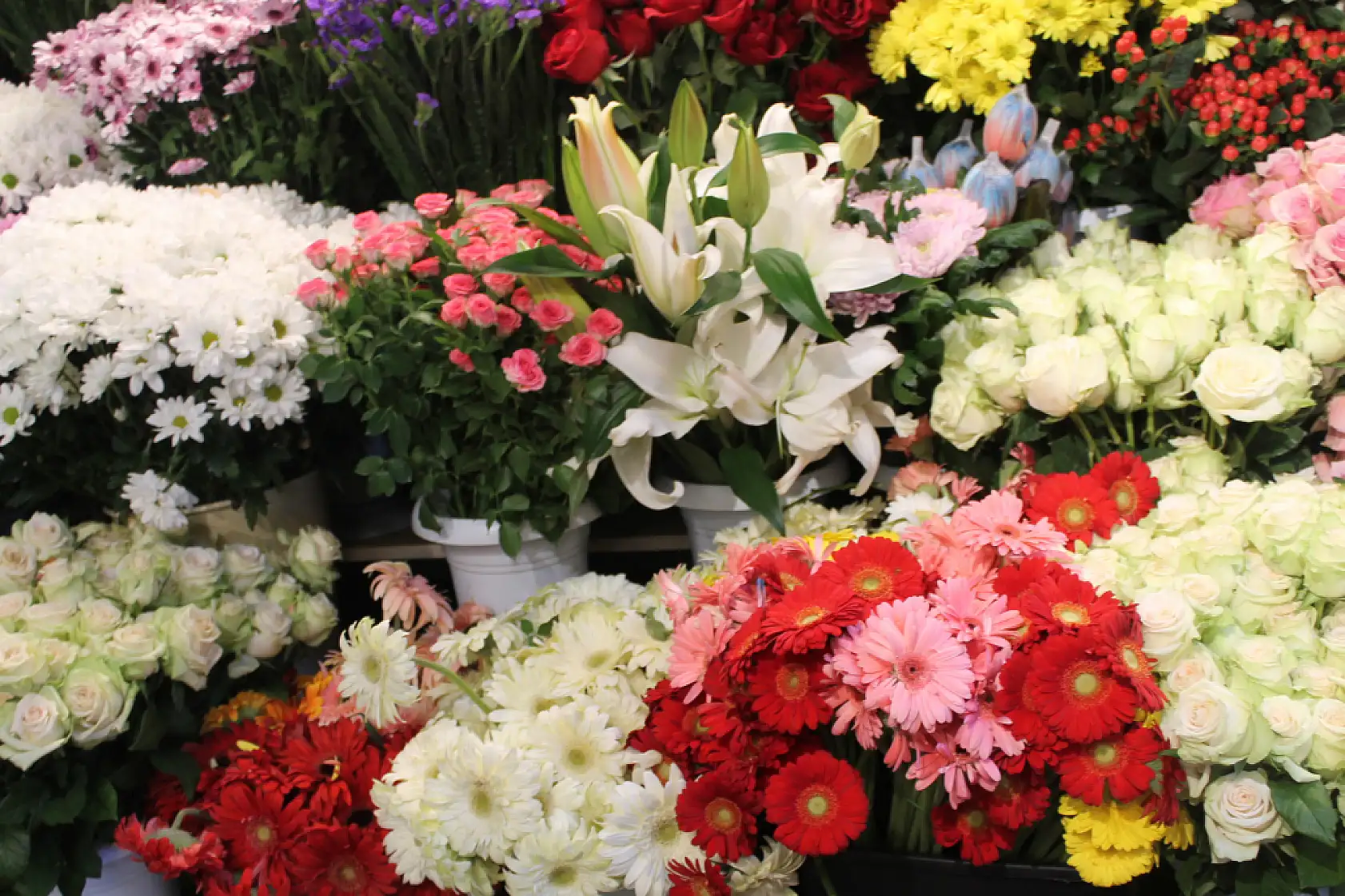Fethiye'de Çiçekçiler Anneler Günü Öncesi Yoğunluğa Hazır