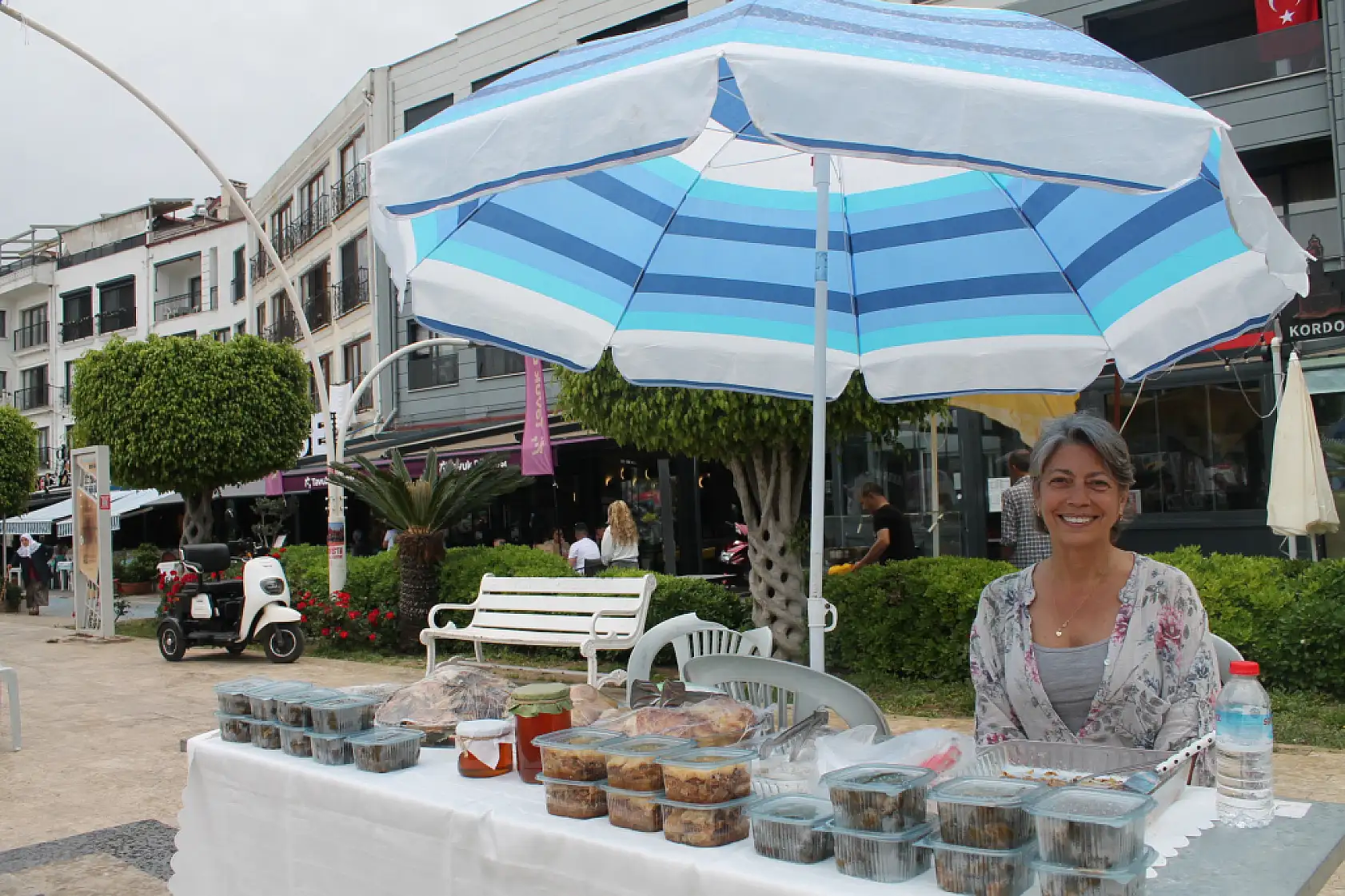 Fethiye Beşkaza Meydanı'nda FETAV Tarafından Anneler Günü Kutlaması