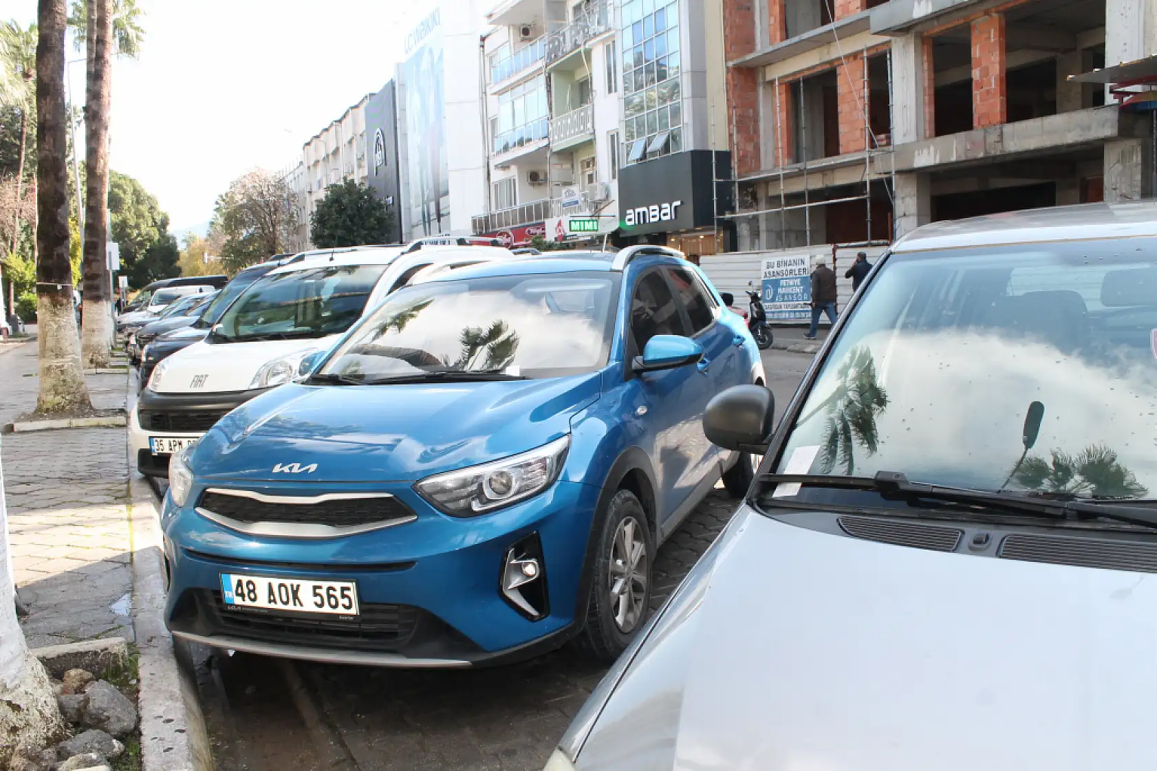 Fethiye'de yol üstü otoparka zam geldi, vatandaşlar tepkili