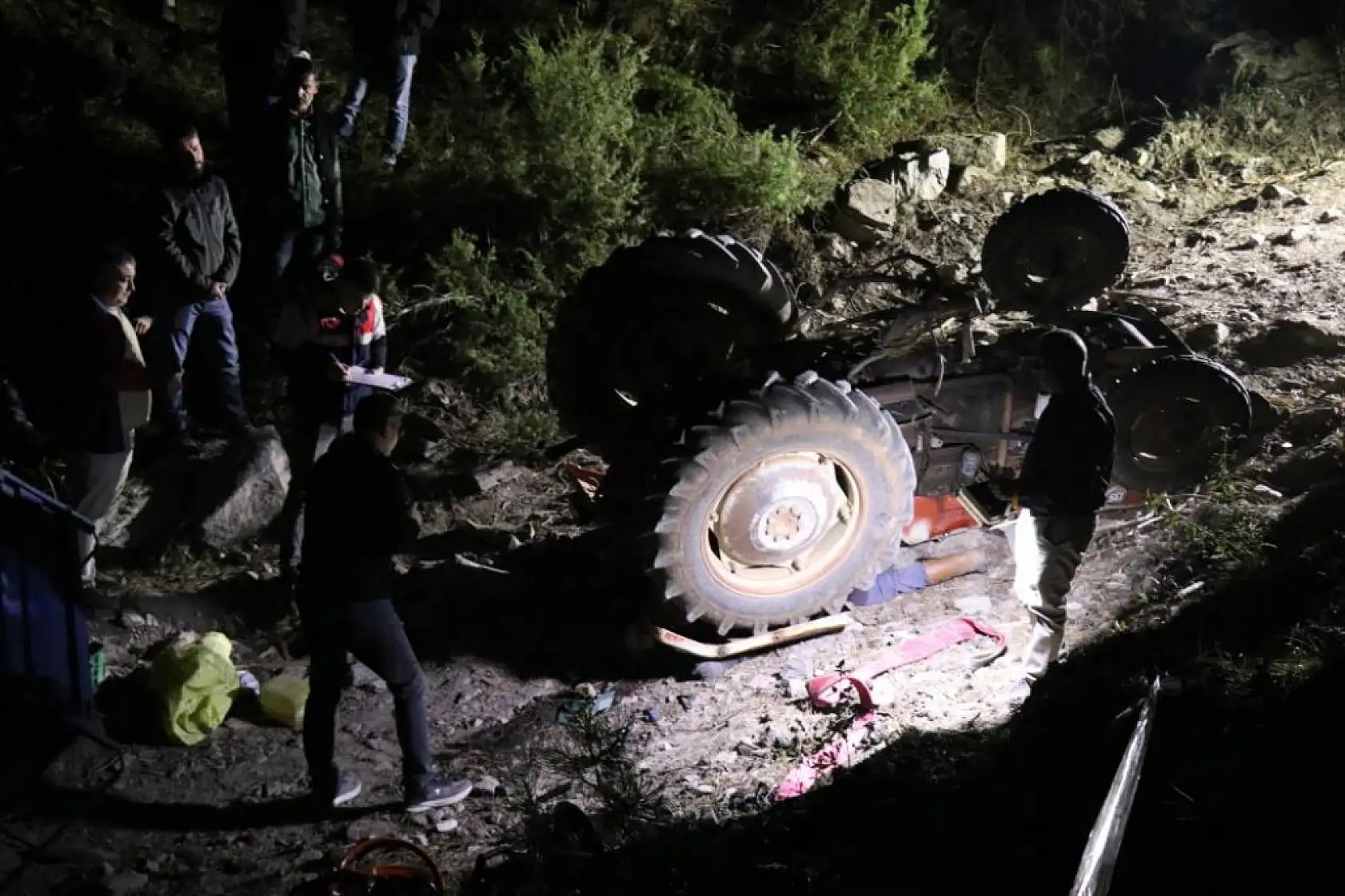 Ormana odun toplamaya giden yaşlı çiftin cansız bedenleri 2 gün sonra bulundu