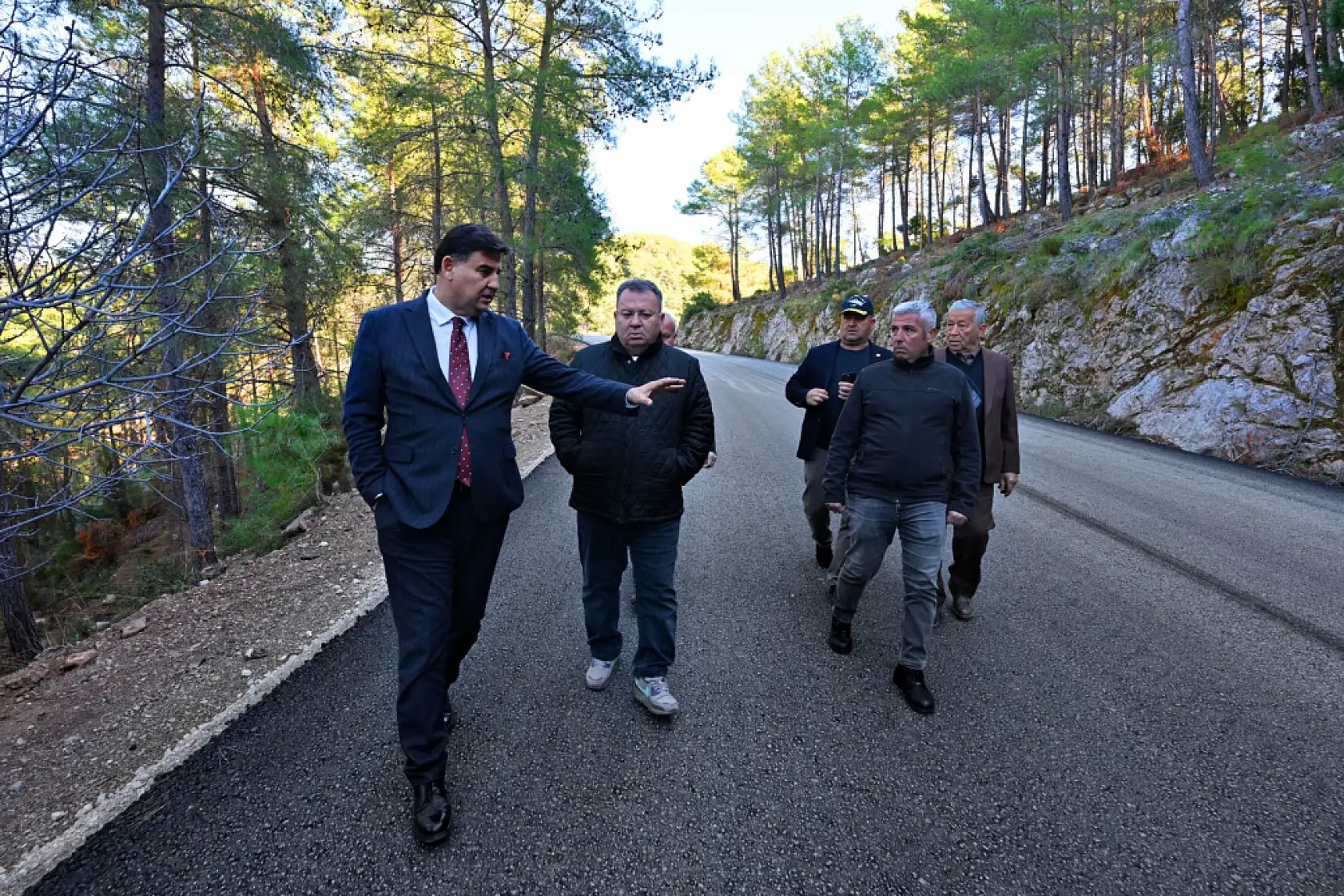 Başkan Alim Karaca Kayaköy'deki Asfalt Çalışmalarını Yerinde İnceledi