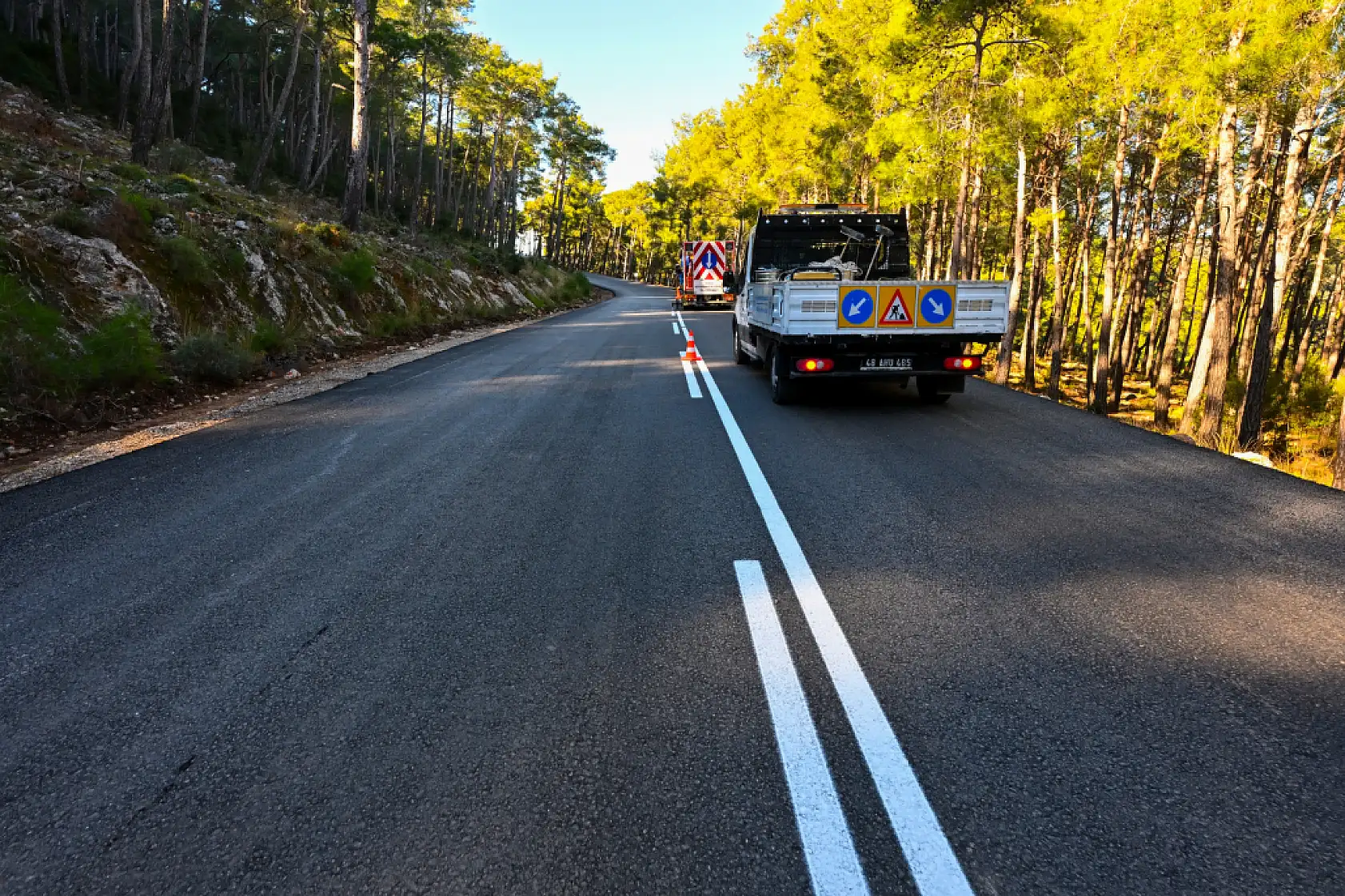 Başkan Alim Karaca Kayaköy'deki Asfalt Çalışmalarını Yerinde İnceledi
