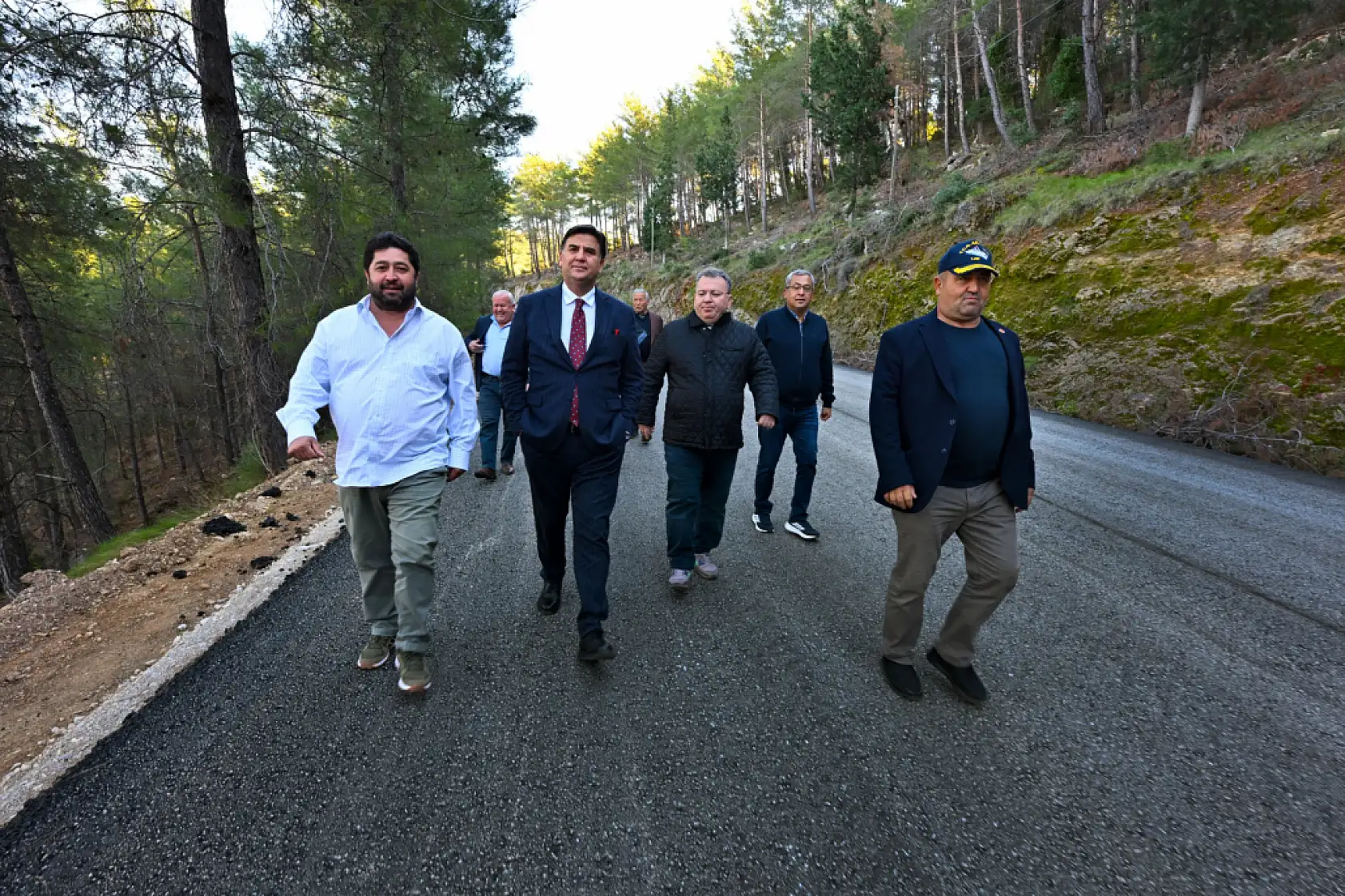 Başkan Alim Karaca Kayaköy'deki Asfalt Çalışmalarını Yerinde İnceledi