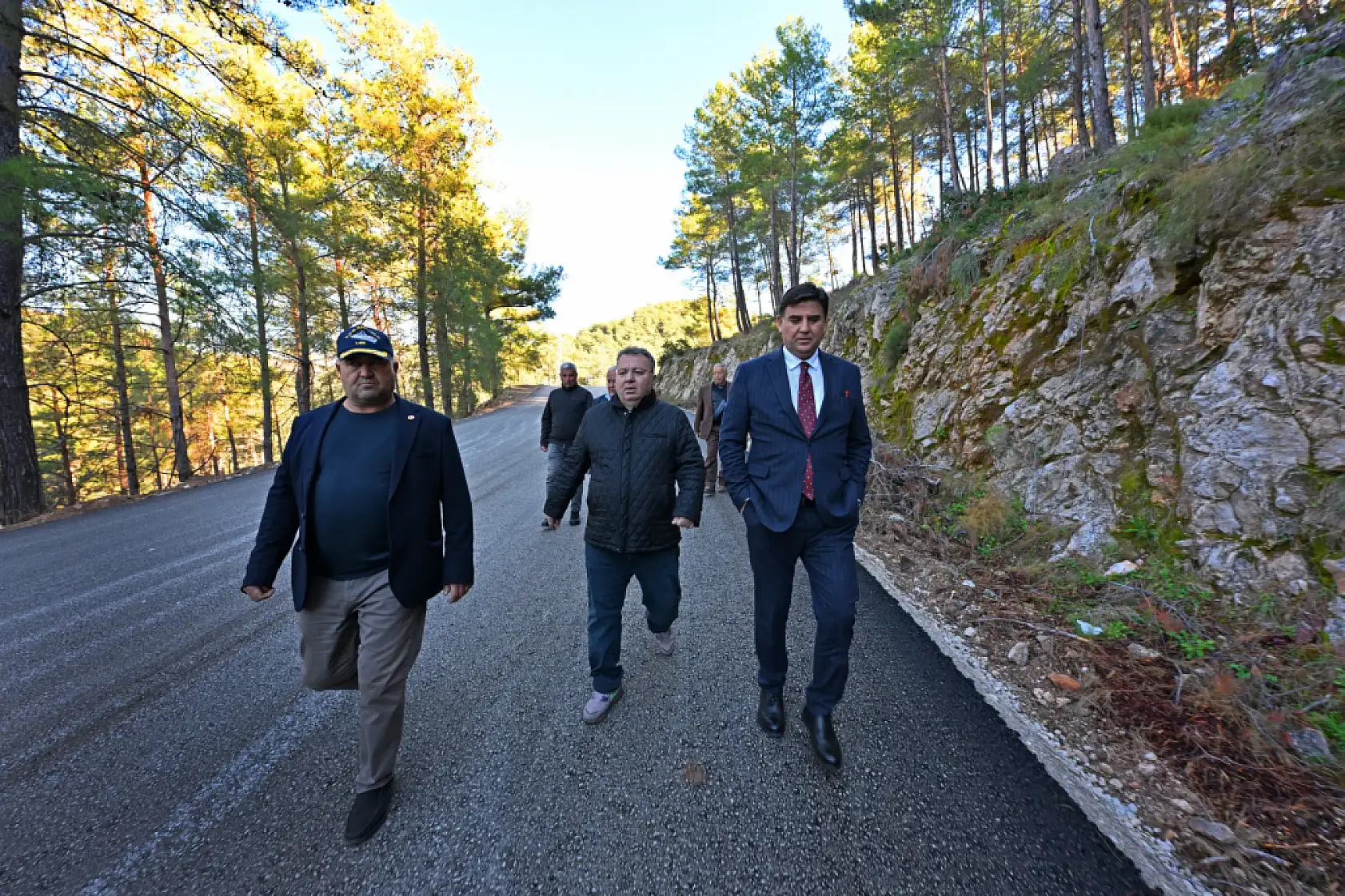 Başkan Alim Karaca Kayaköy'deki Asfalt Çalışmalarını Yerinde İnceledi