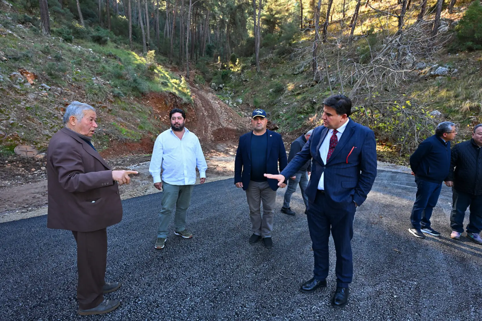 Başkan Alim Karaca Kayaköy'deki Asfalt Çalışmalarını Yerinde İnceledi
