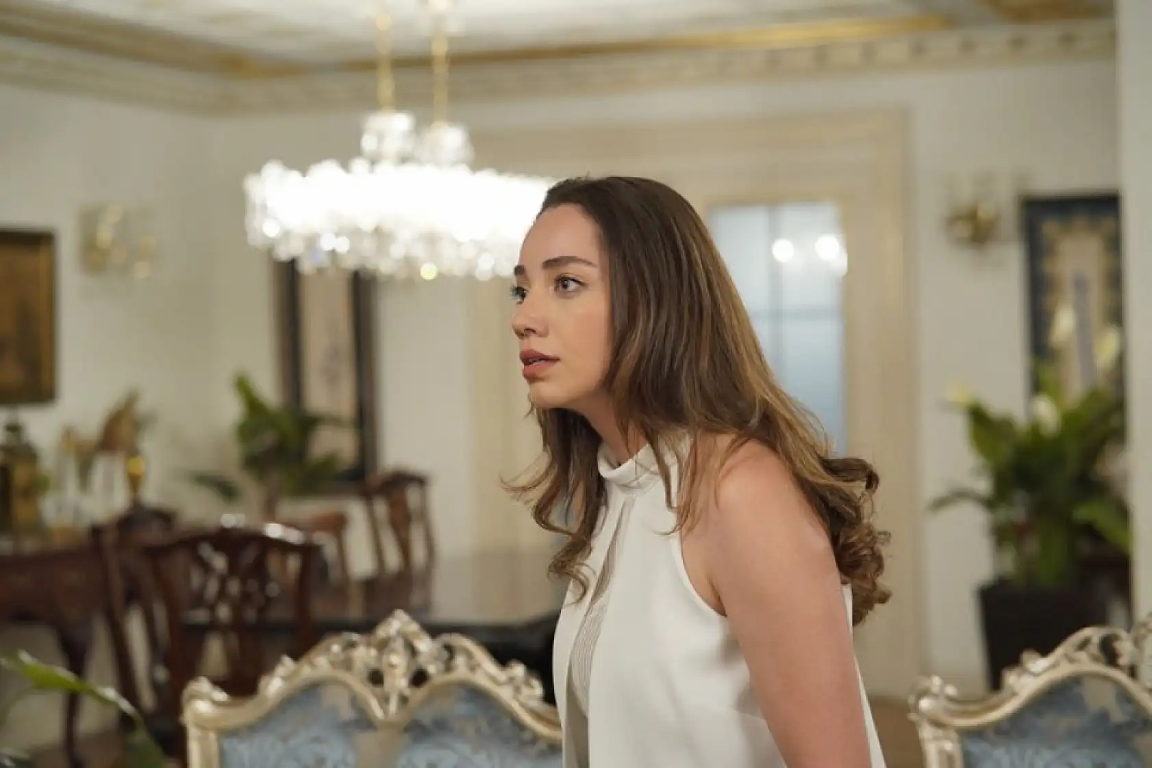 Kızılcık Şerbeti'nde Fırtına Kopuyor: Sürpriz Ayrılıklar ve Yeni Başlangıçlar!