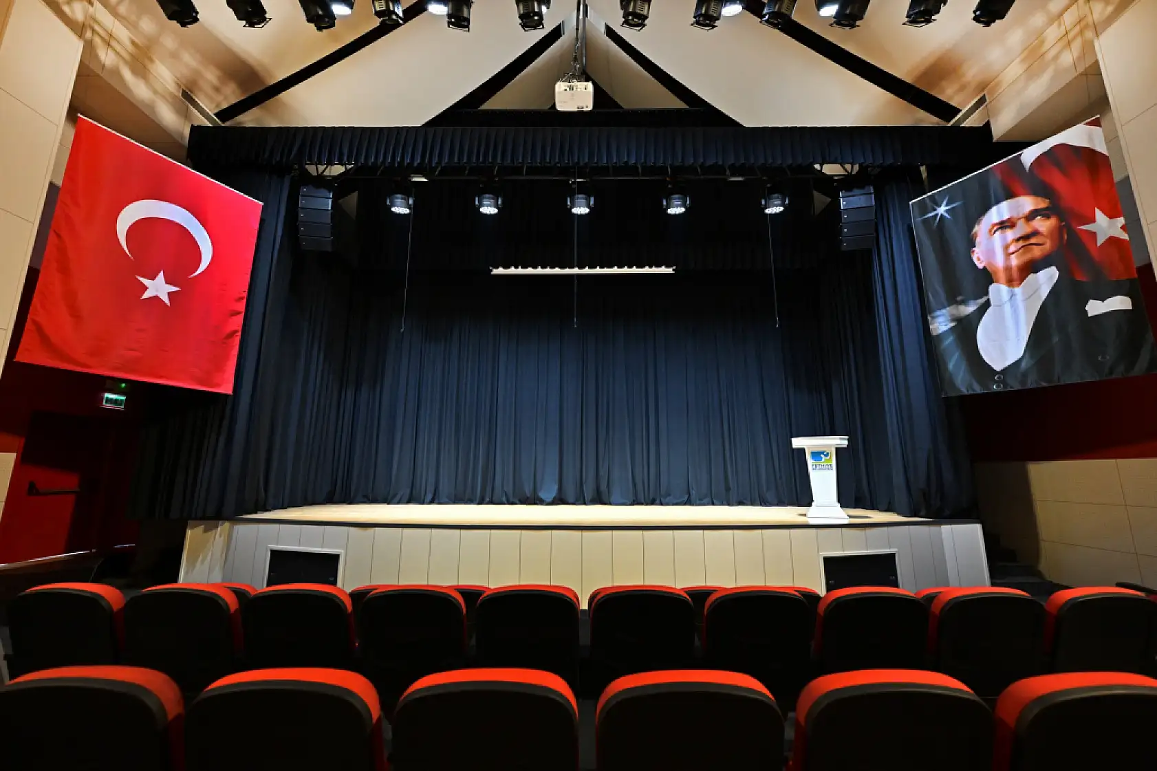 Fethiye Belediyesi Özer Olgun Kültür Merkezi Yenilenen Yüzüyle Açılıyor