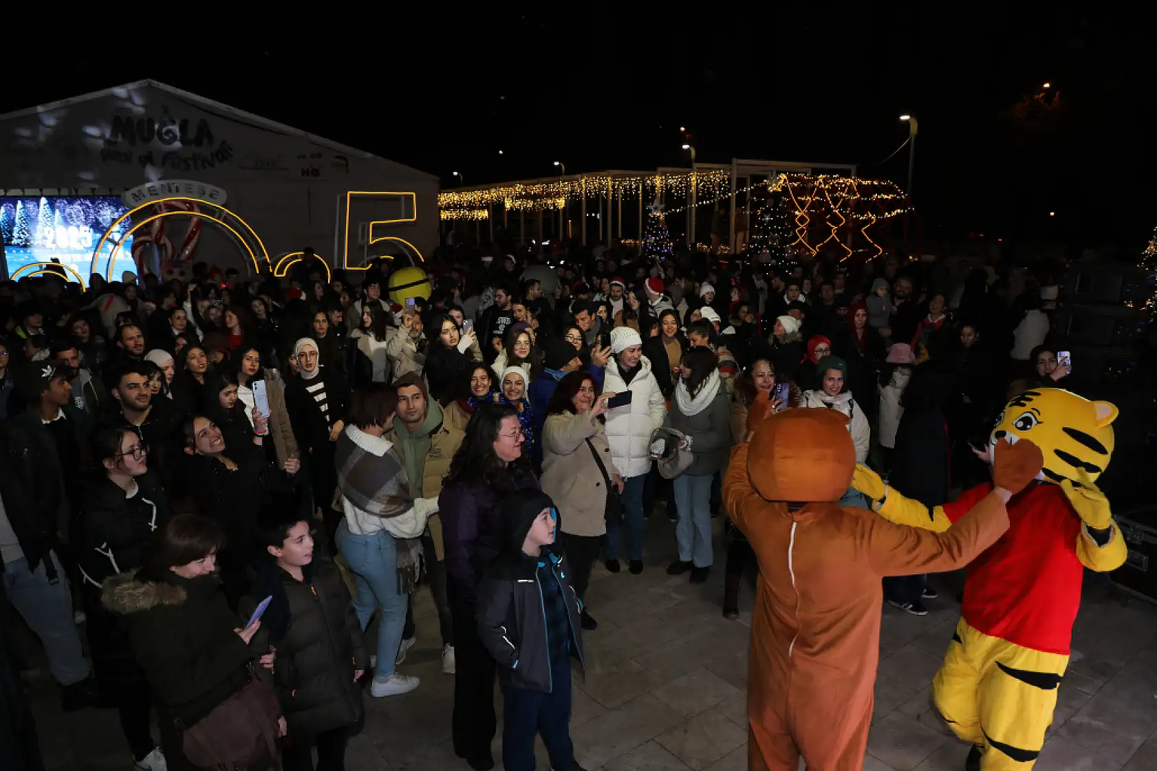 Muğla 2025'e Yeni Yıl Festivali ile Merhaba Dedi