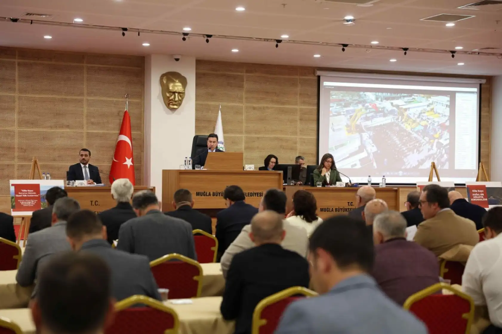 Muğla Büyükşehir Belediye Meclisi 2025'te Kararların Yüzde 95'ini Oy Birliğiyle Aldı